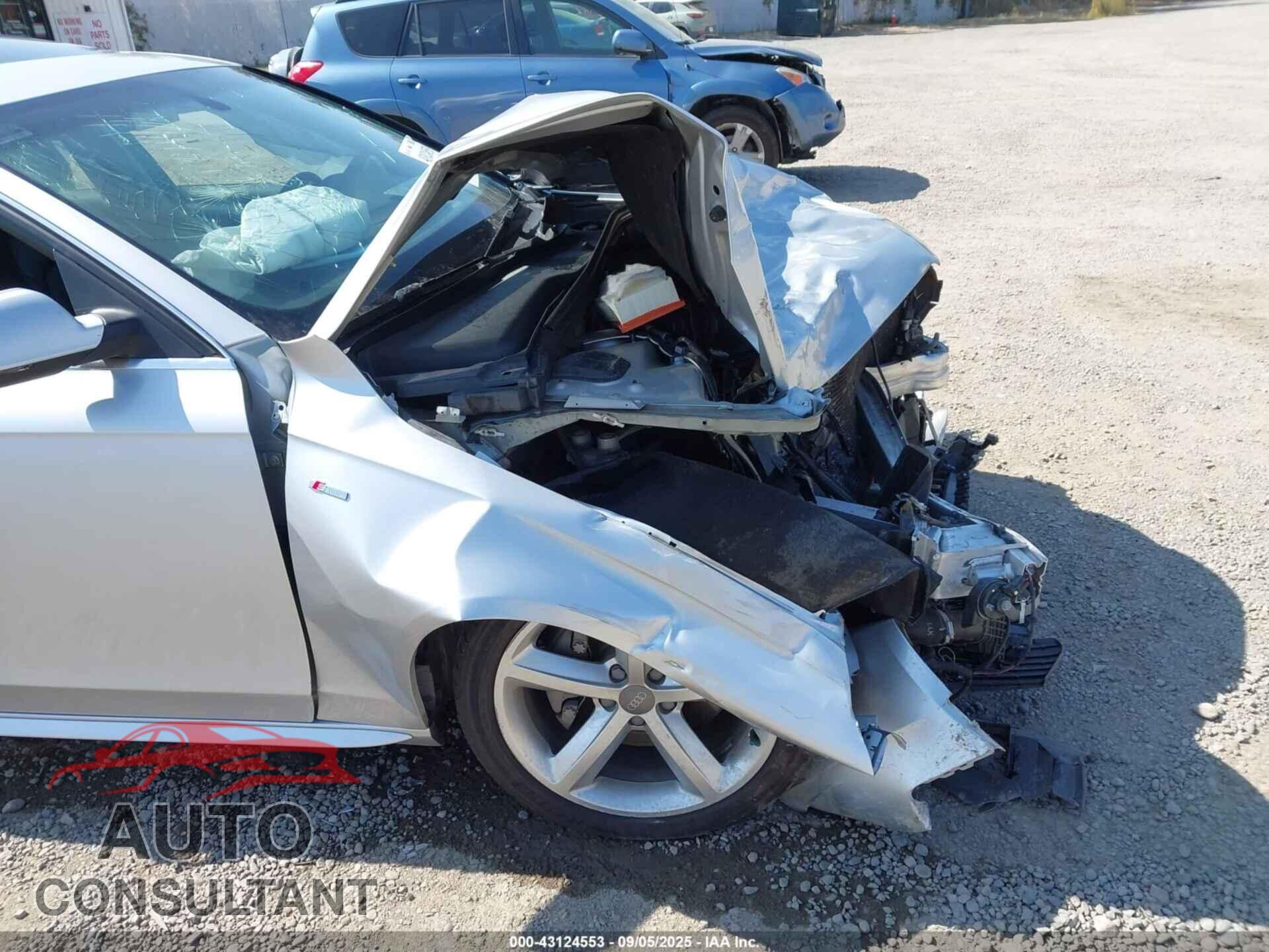 AUDI A4 2012 - WAUFFAFL6CA056231