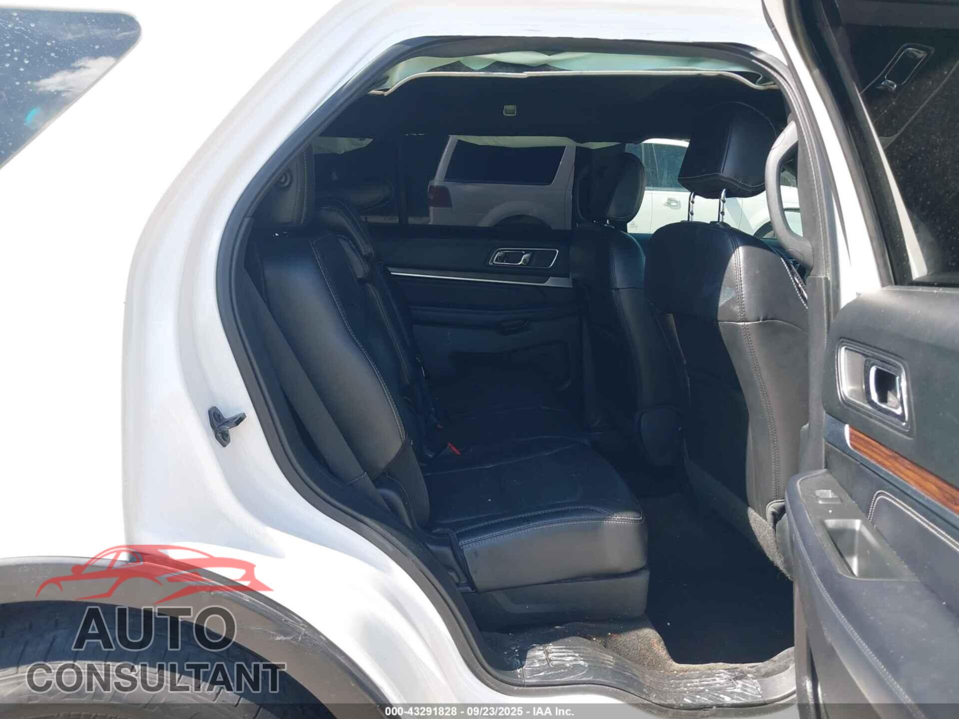 FORD EXPLORER 2017 - 1FM5K7F89HDE11189