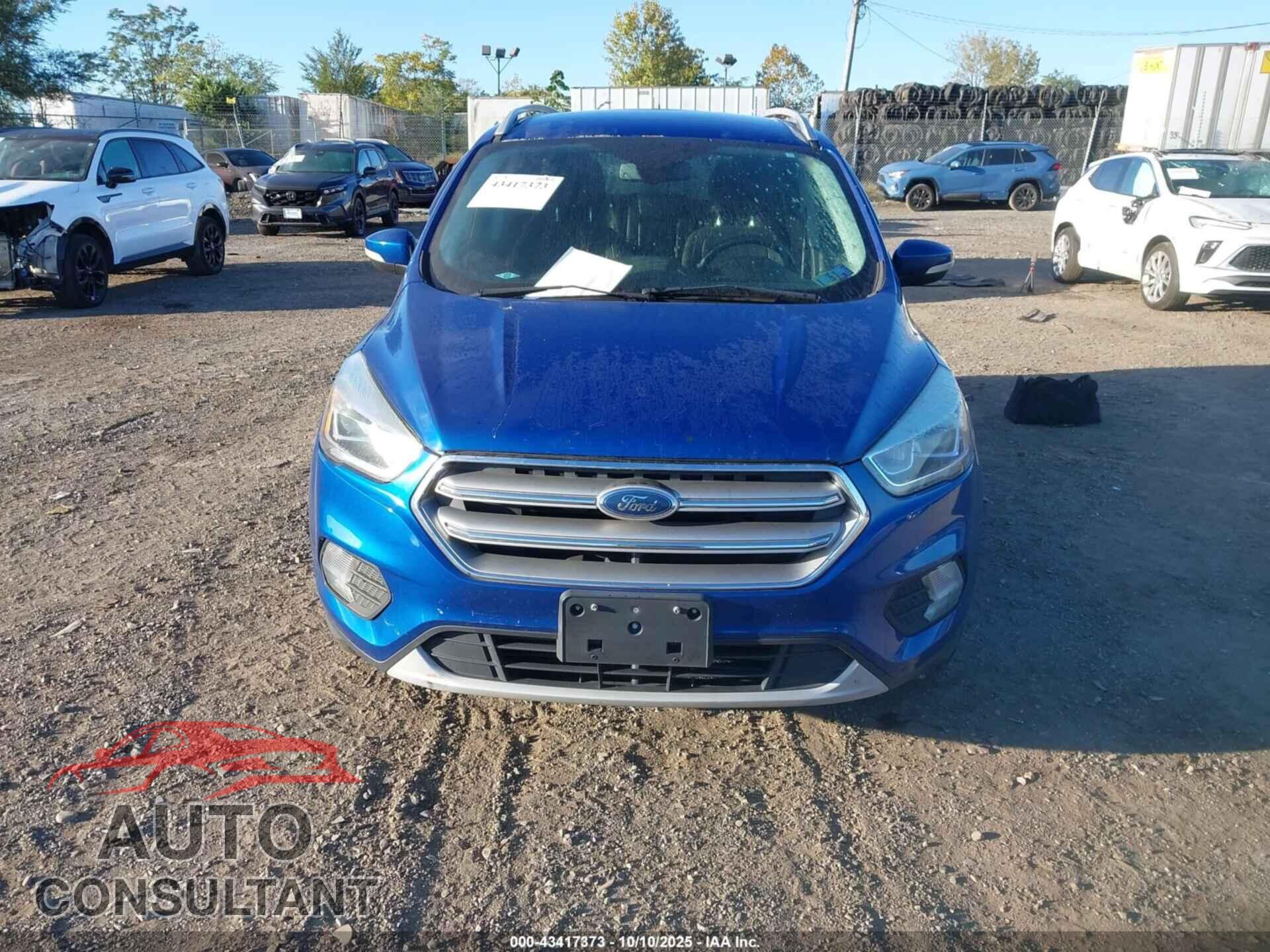 FORD ESCAPE 2017 - 1FMCU9J91HUB57314