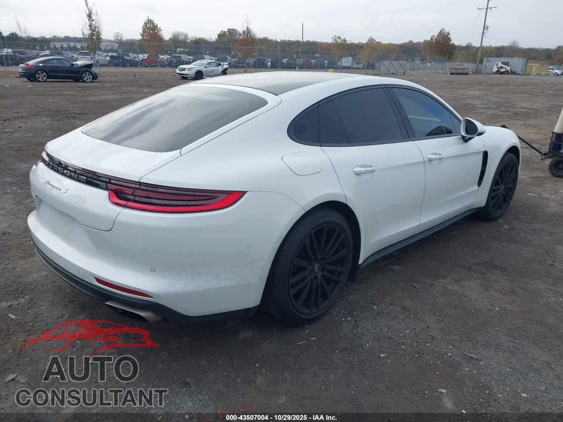 PORSCHE PANAMERA 2017 - WP0AA2A76HL101935