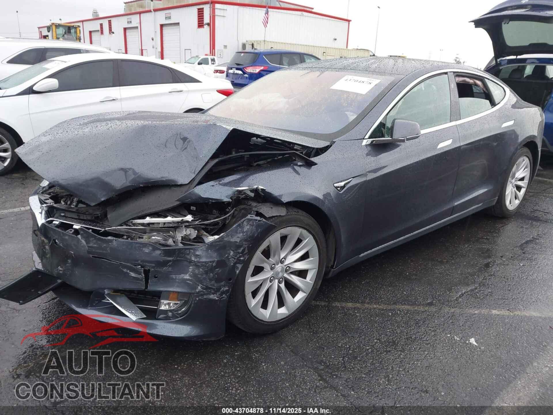 TESLA MODEL S 2017 - 5YJSA1E25HF223699