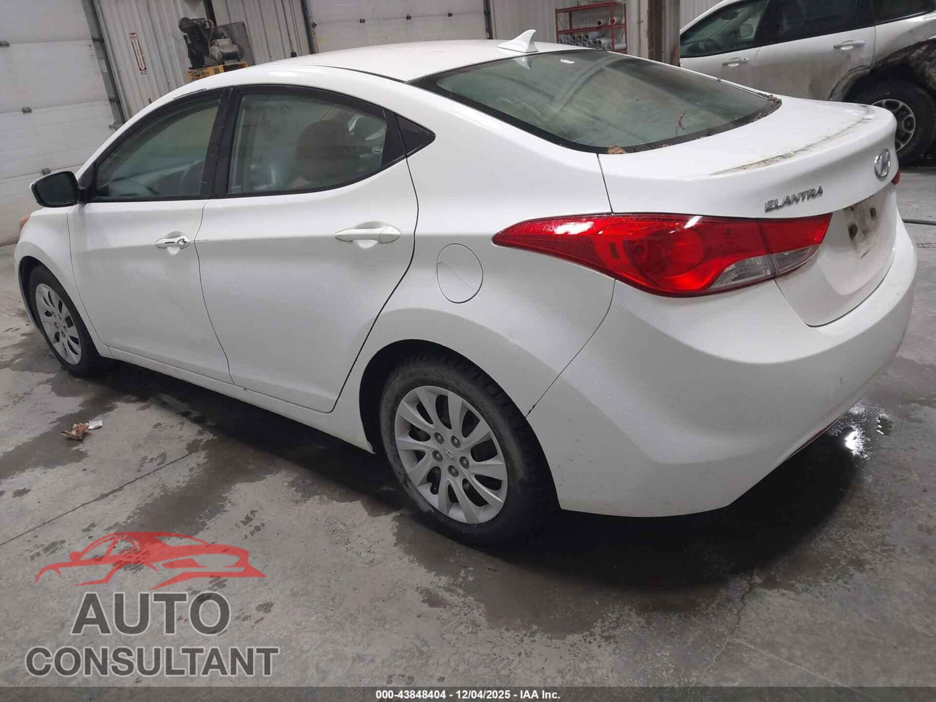 HYUNDAI ELANTRA 2011 - 5NPDH4AE8BH036021