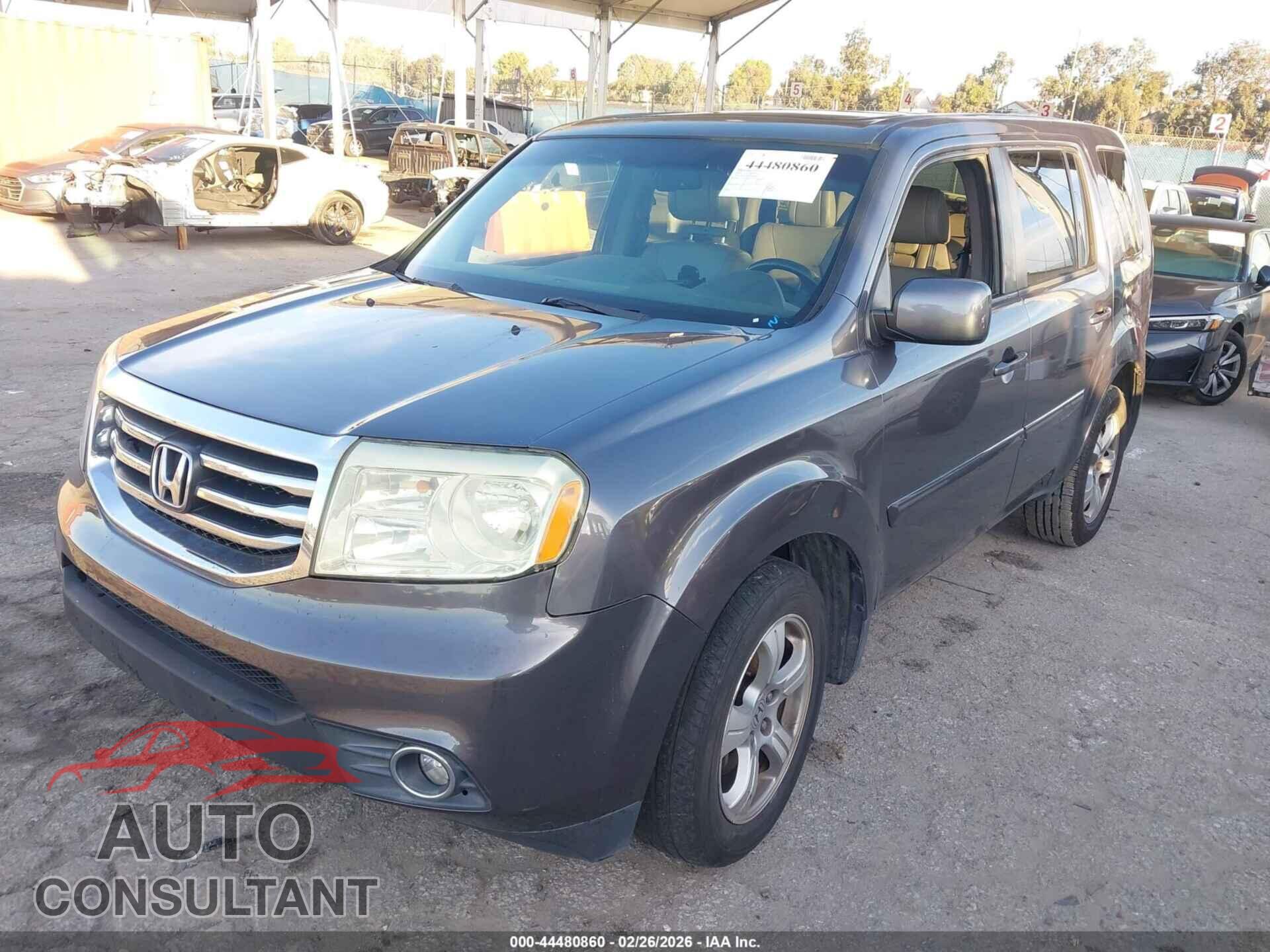 HONDA PILOT 2015 - 5FNYF3H57FB018203