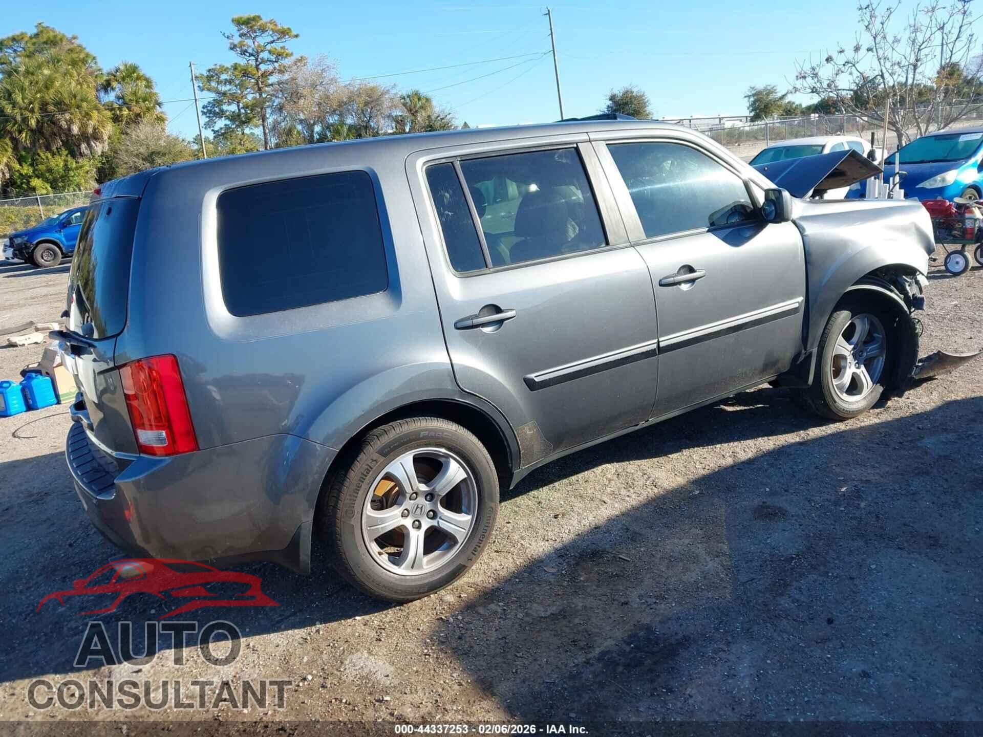 HONDA PILOT 2013 - 5FNYF3H63DB002120