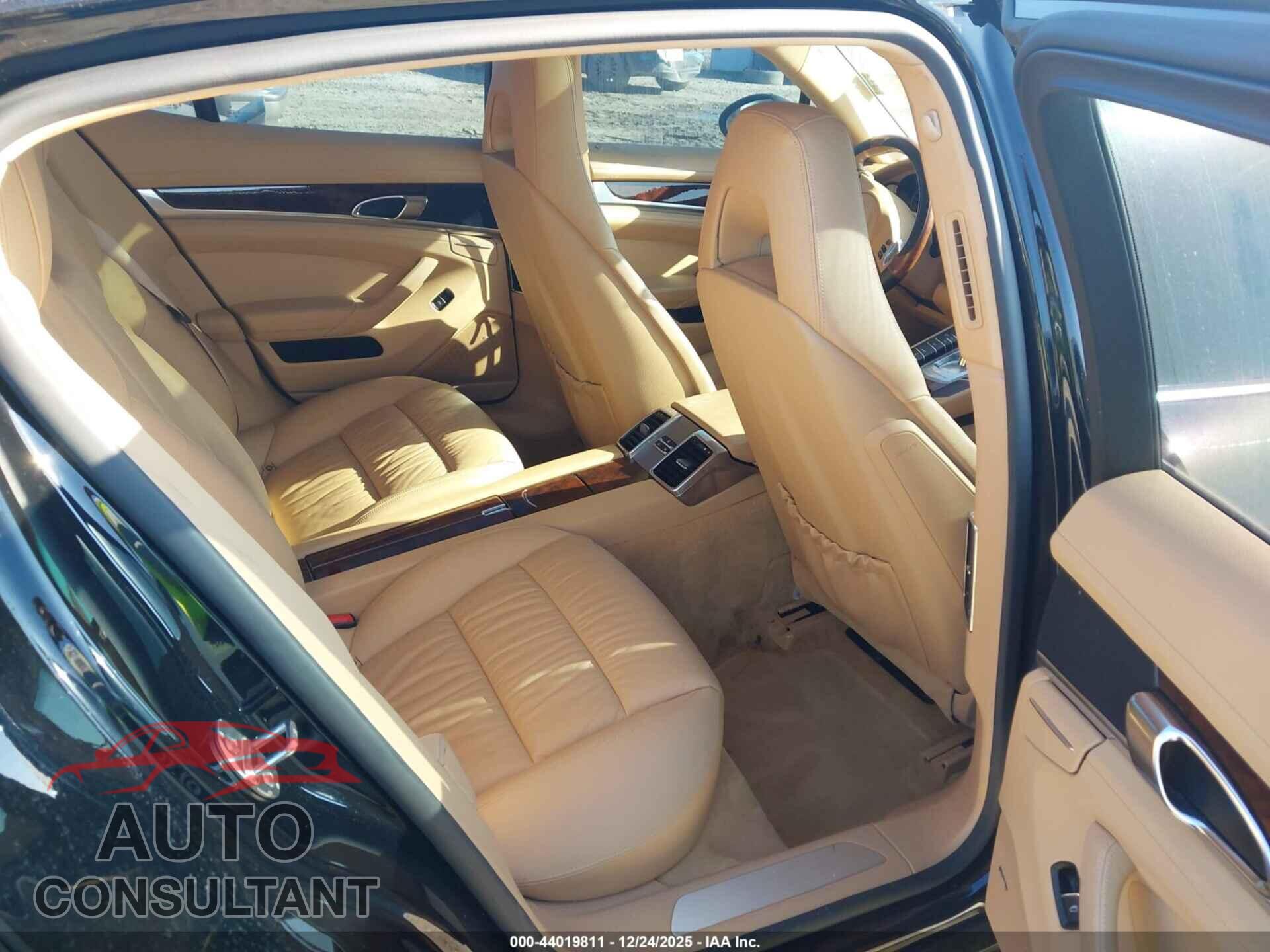 PORSCHE PANAMERA 2012 - WP0AA2A70CL070917