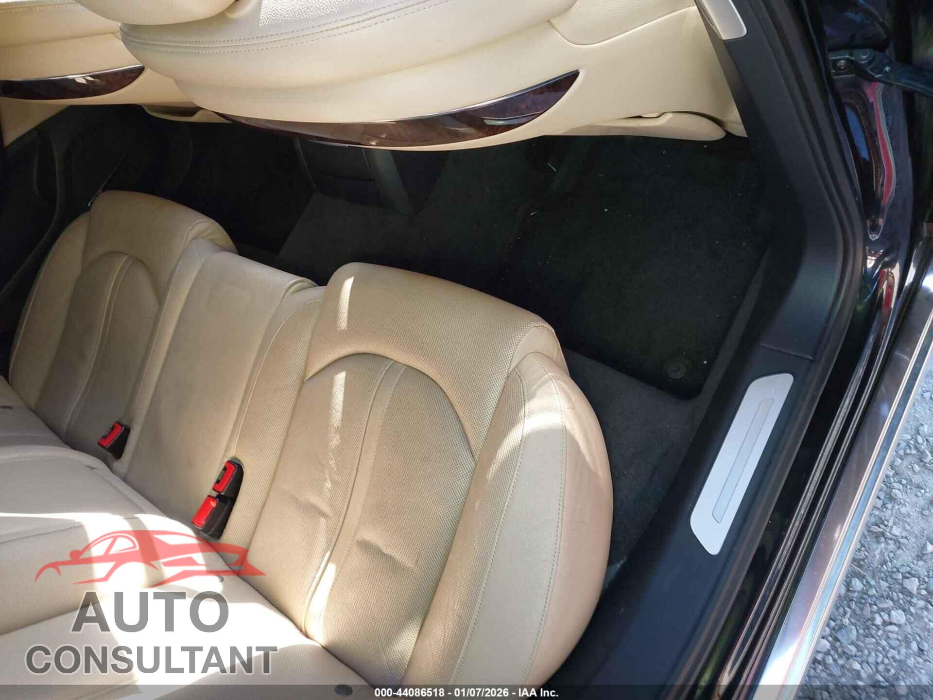 AUDI A8 2012 - WAUAVAFD0CN003619