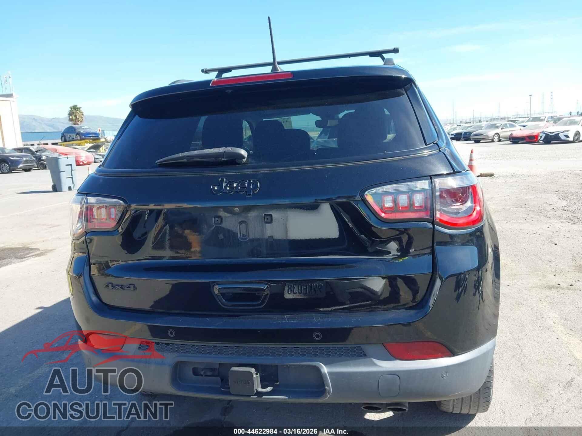 JEEP COMPASS 2020 - 3C4NJDBB2LT132614