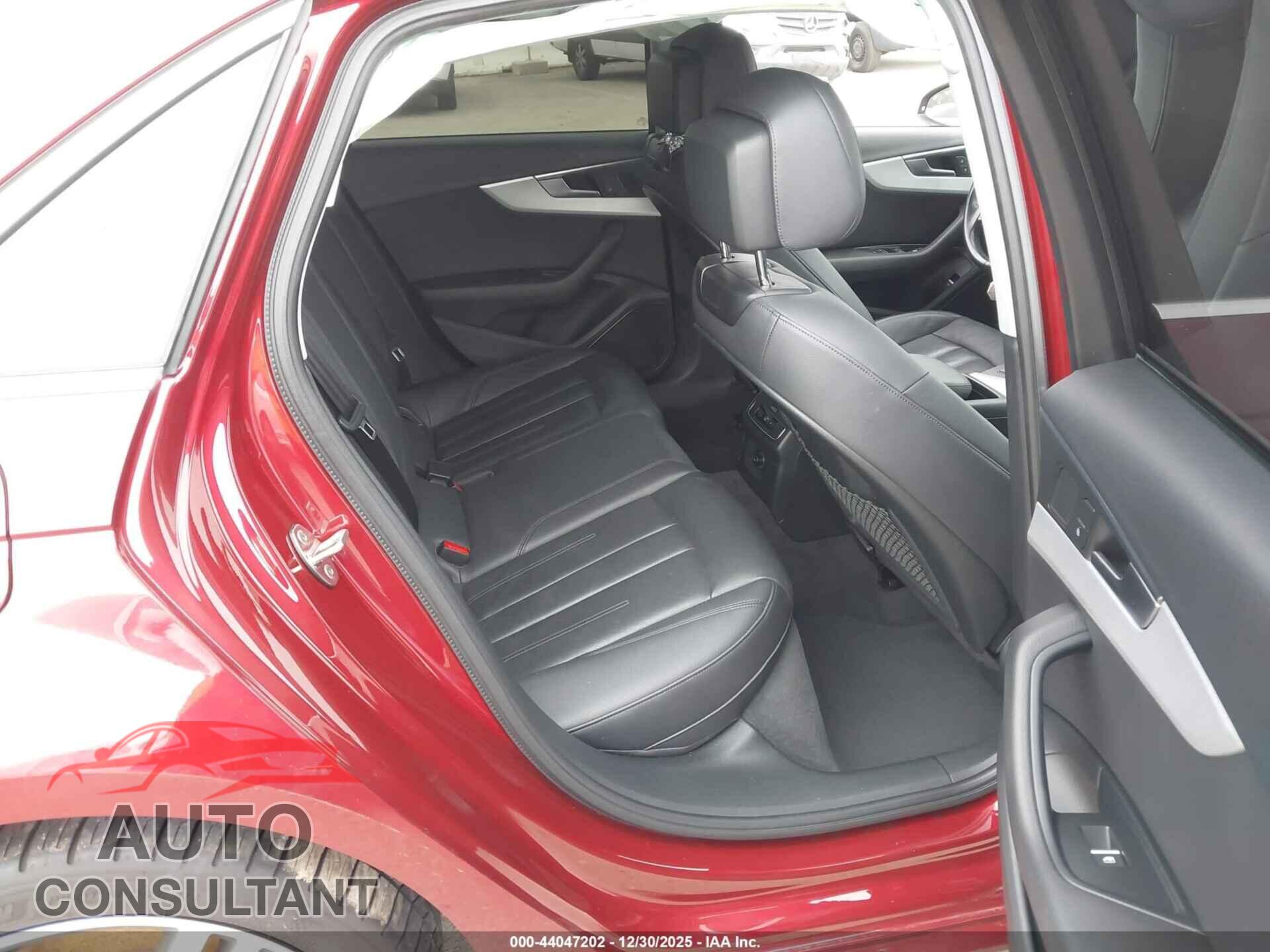 AUDI A4 2018 - WAULMAF49JA043889