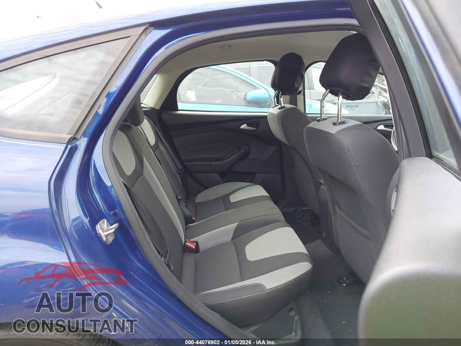 FORD FOCUS 2012 - 1FAHP3K25CL298178