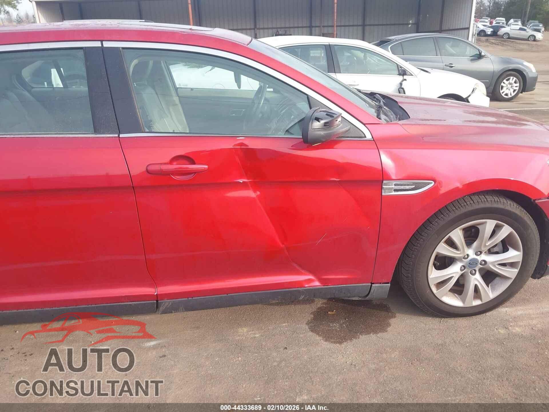 FORD TAURUS 2011 - 1FAHP2EW8BG108647