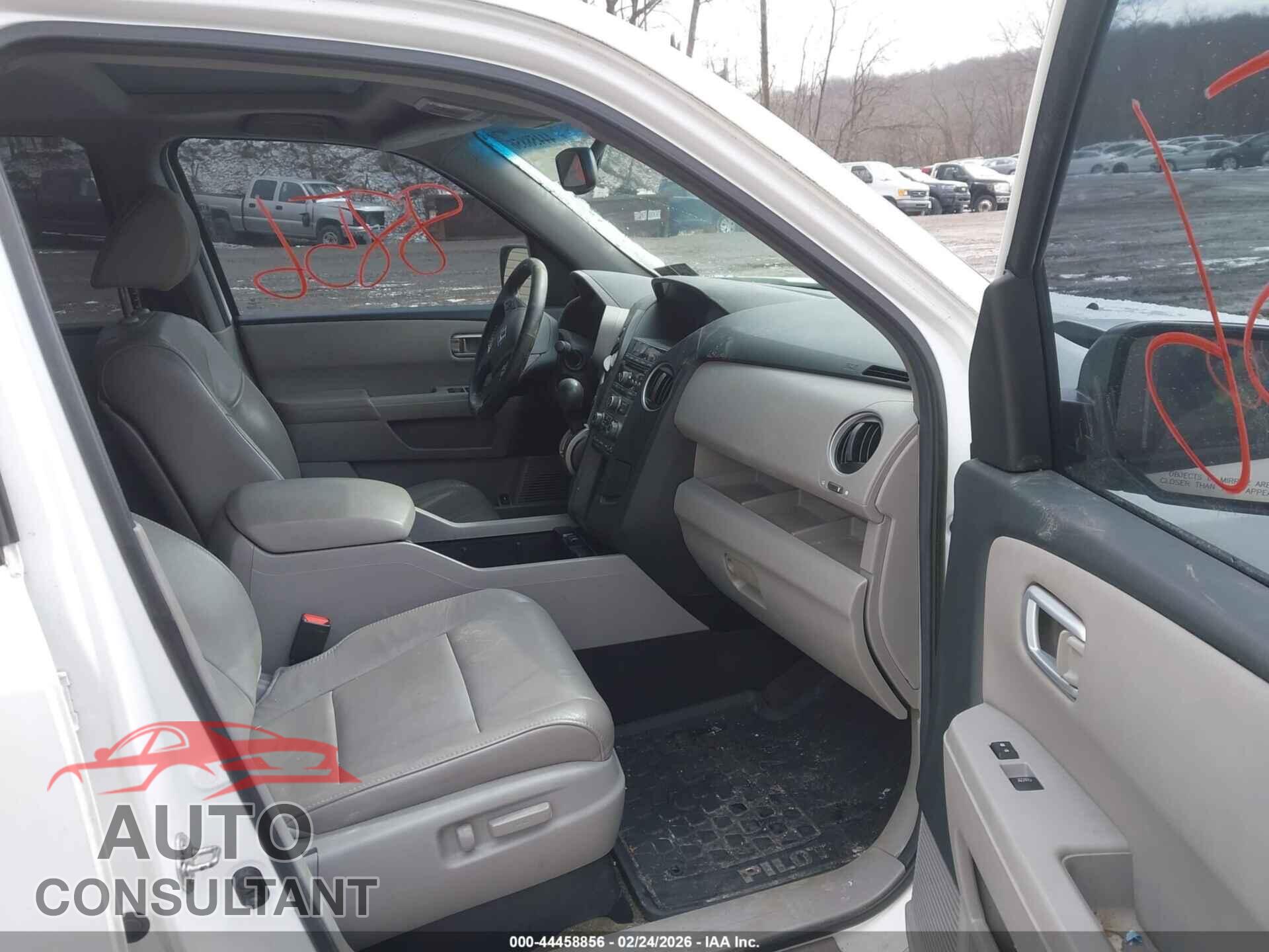 HONDA PILOT 2014 - 5FNYF4H56EB012333