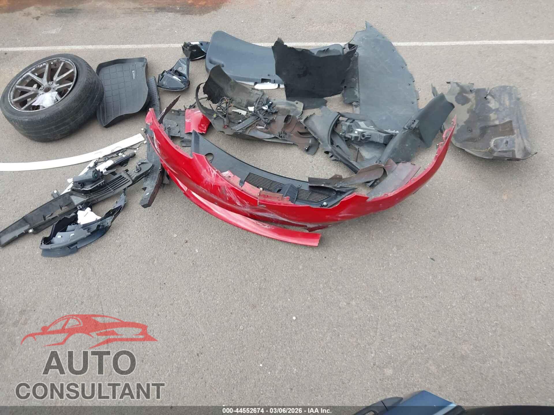 TESLA MODEL 3 2018 - 5YJ3E1EA1JF019231