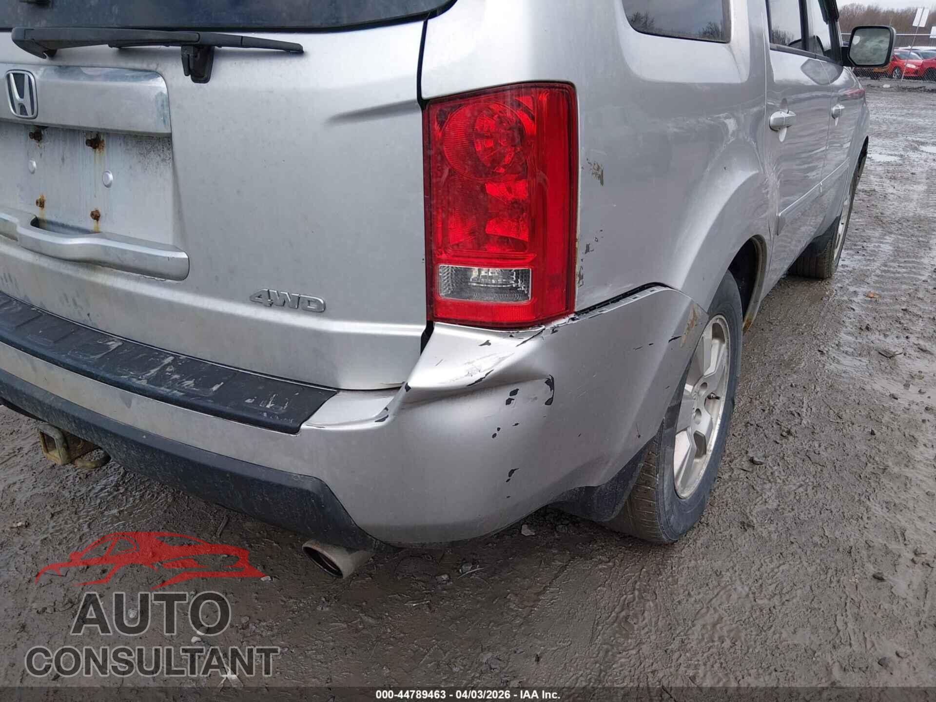 HONDA PILOT 2011 - 5FNYF4H51BB080390