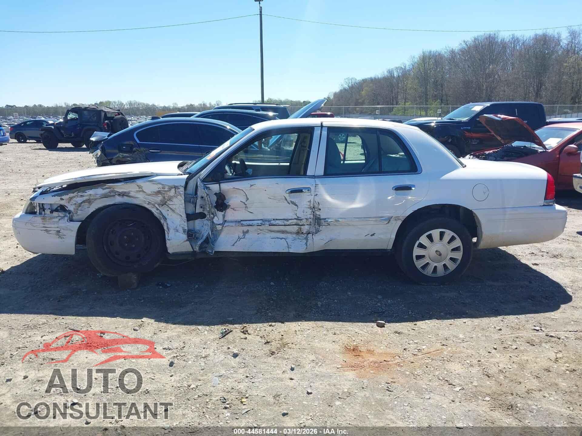 FORD CROWN VICTORIA 2011 - 2FABP7BV1BX179357