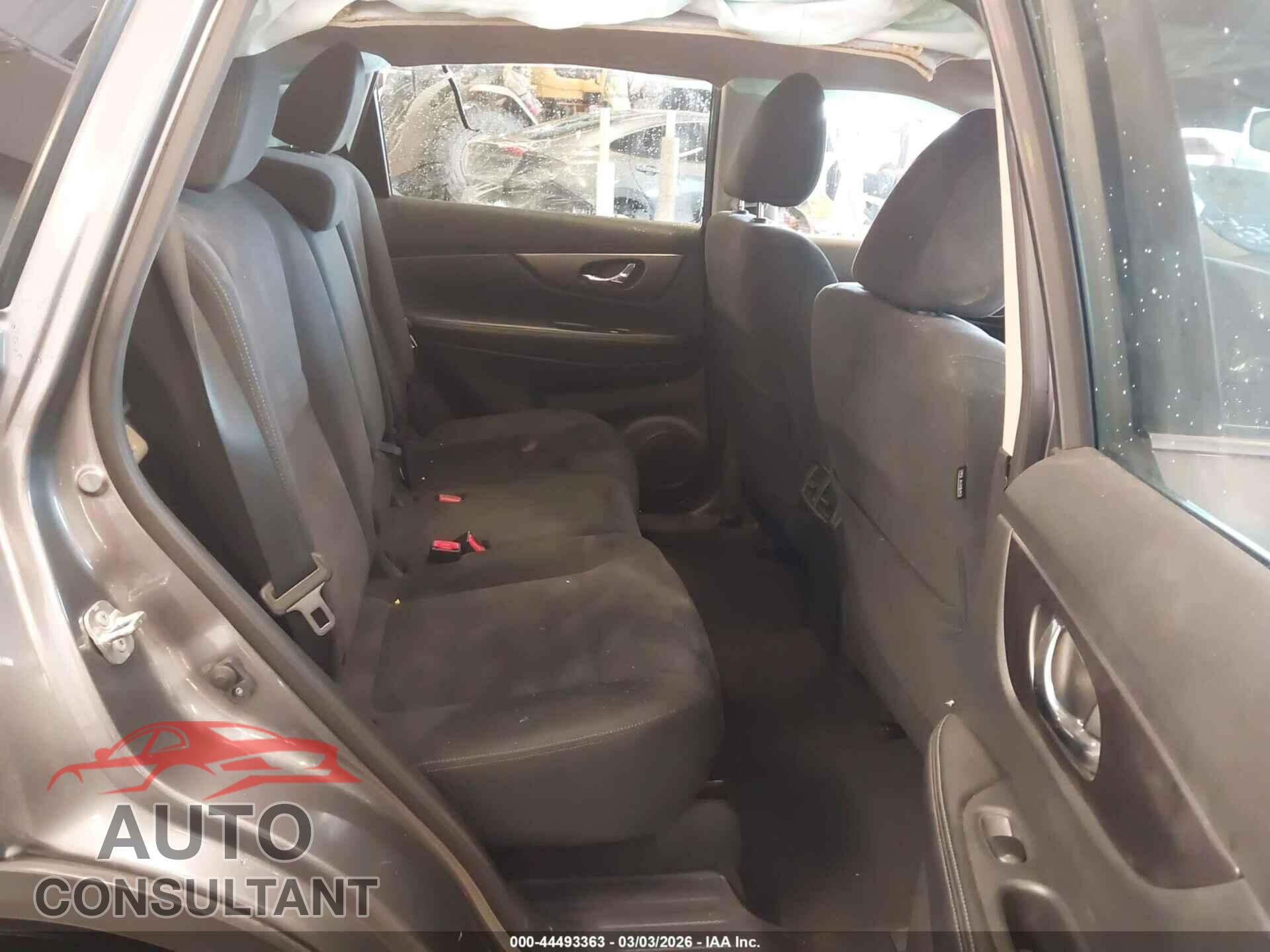 NISSAN ROGUE 2015 - KNMAT2MV2FP512033