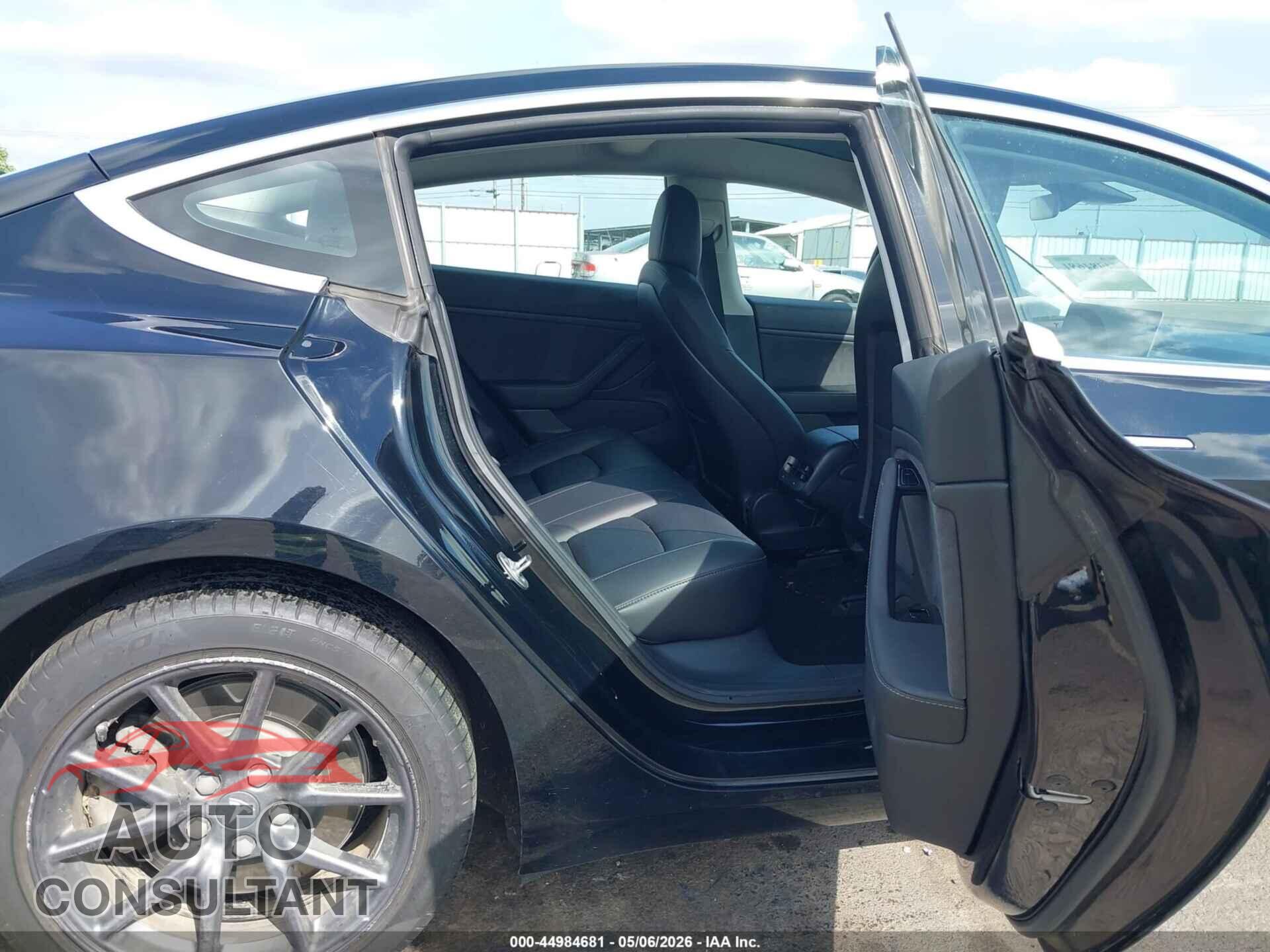 TESLA MODEL 3 2018 - 5YJ3E1EB4JF144264