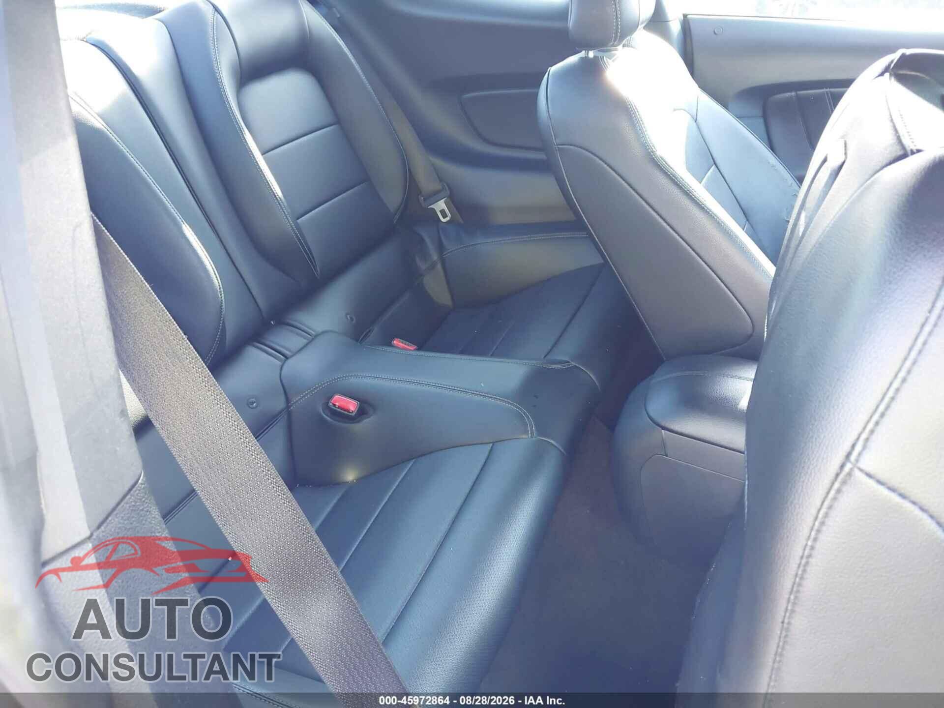 FORD MUSTANG 2015 - 1FA6P8TH8F5305656
