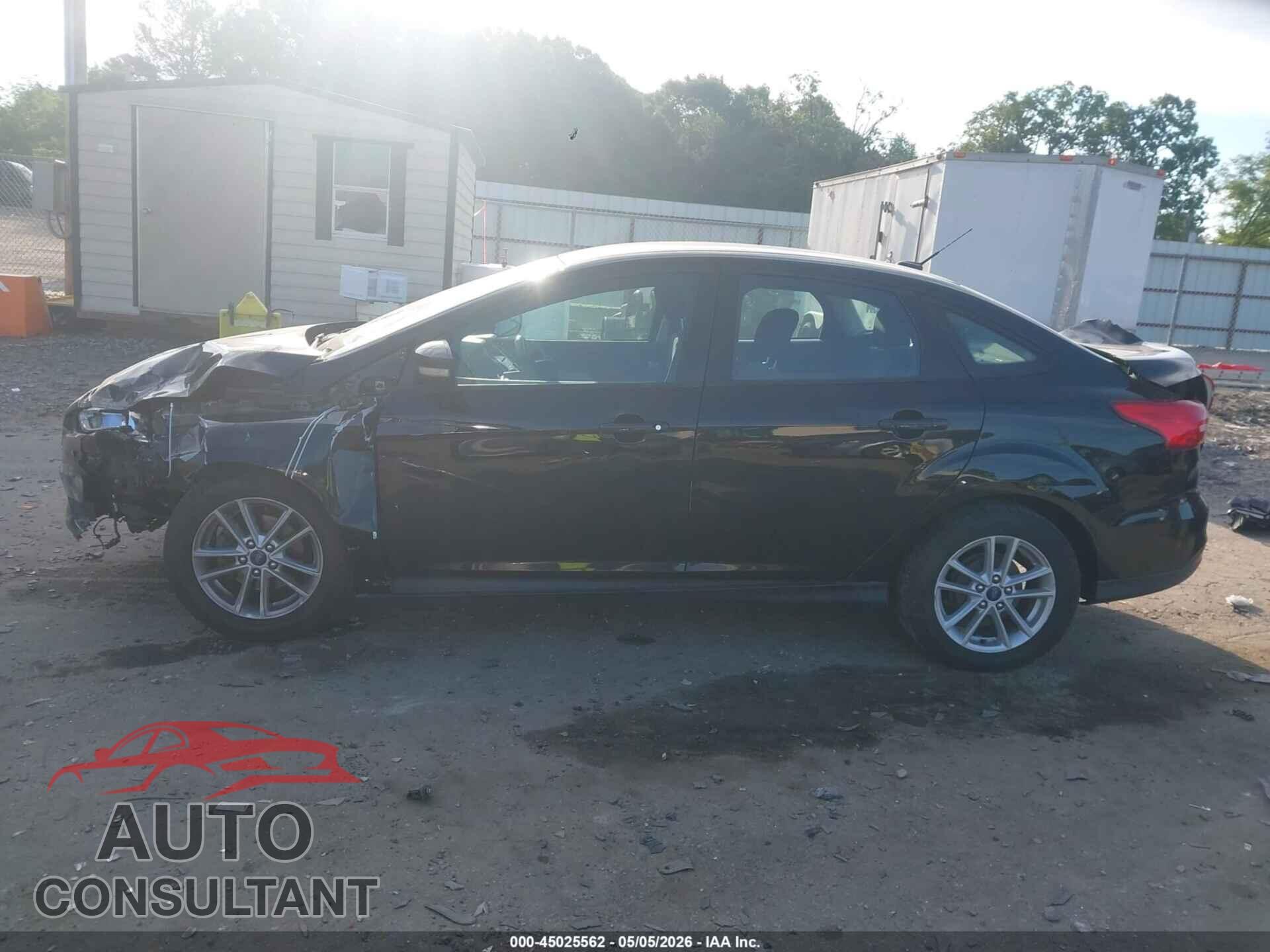 FORD FOCUS 2017 - 1FADP3F24HL339822