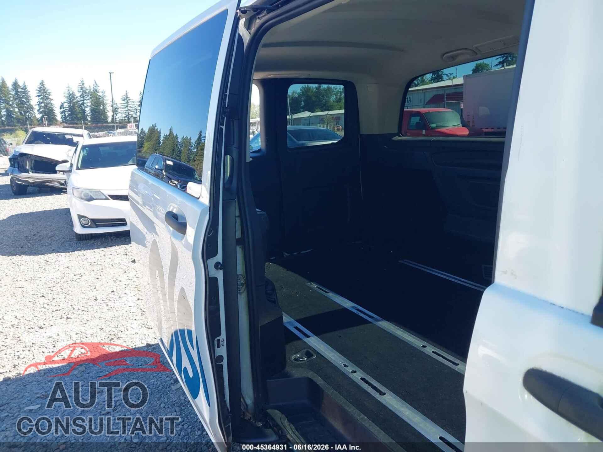 MERCEDES-BENZ METRIS 2017 - WD4PG2EE4H3300277