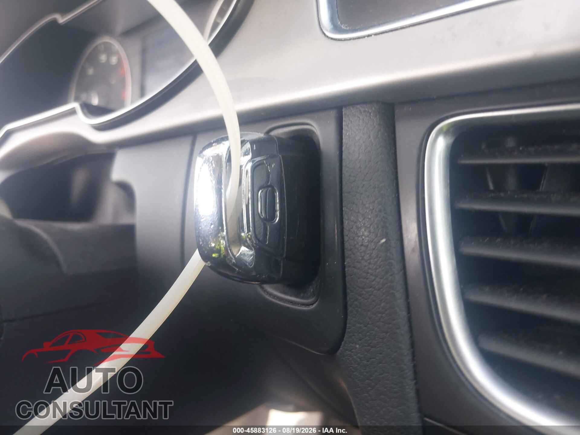 AUDI A4 2014 - WAUBFAFLXEN044285