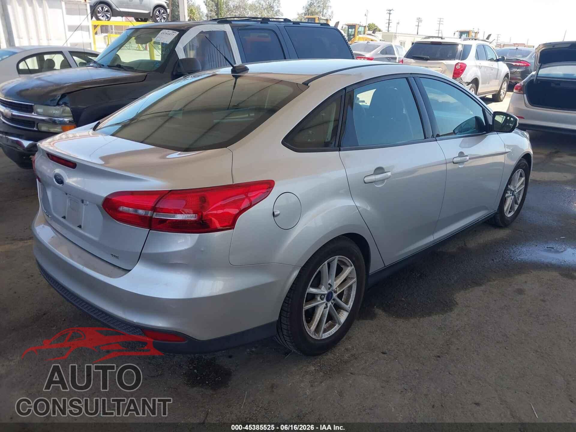 FORD FOCUS 2015 - 1FADP3F22FL325544