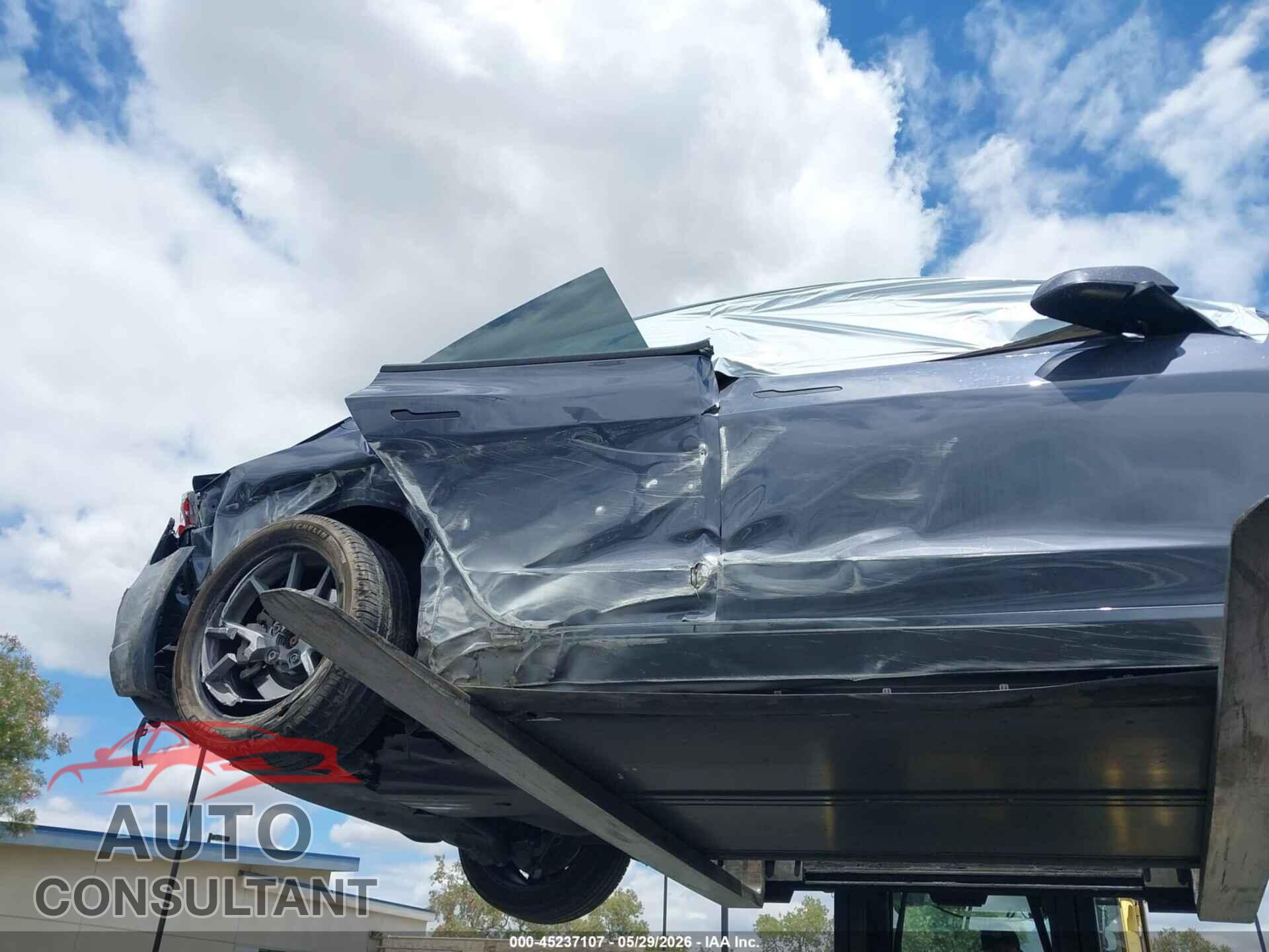 TESLA MODEL 3 2023 - 5YJ3E1EA4PF606077