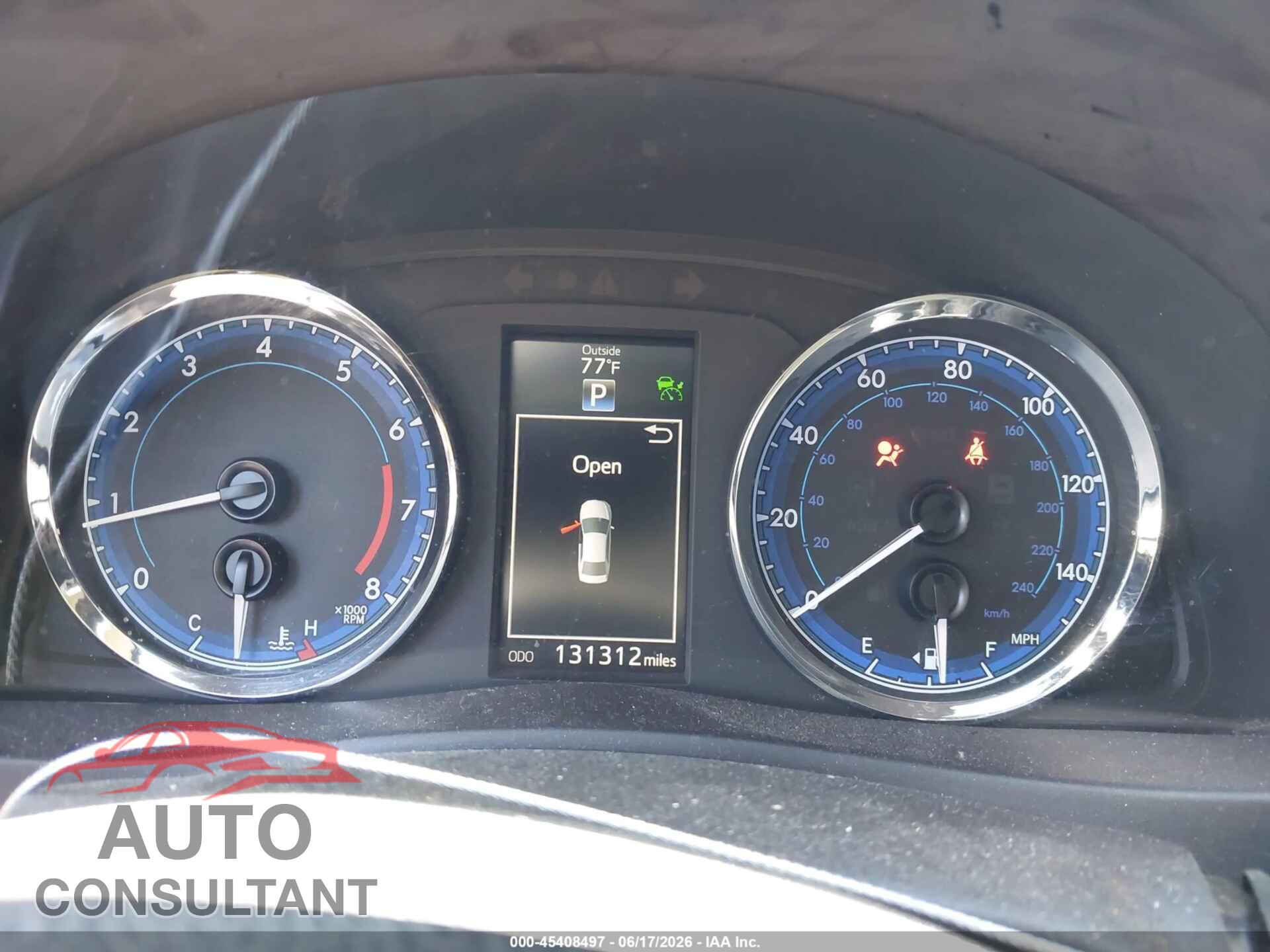 TOYOTA COROLLA 2018 - 5YFBURHEXJP760932