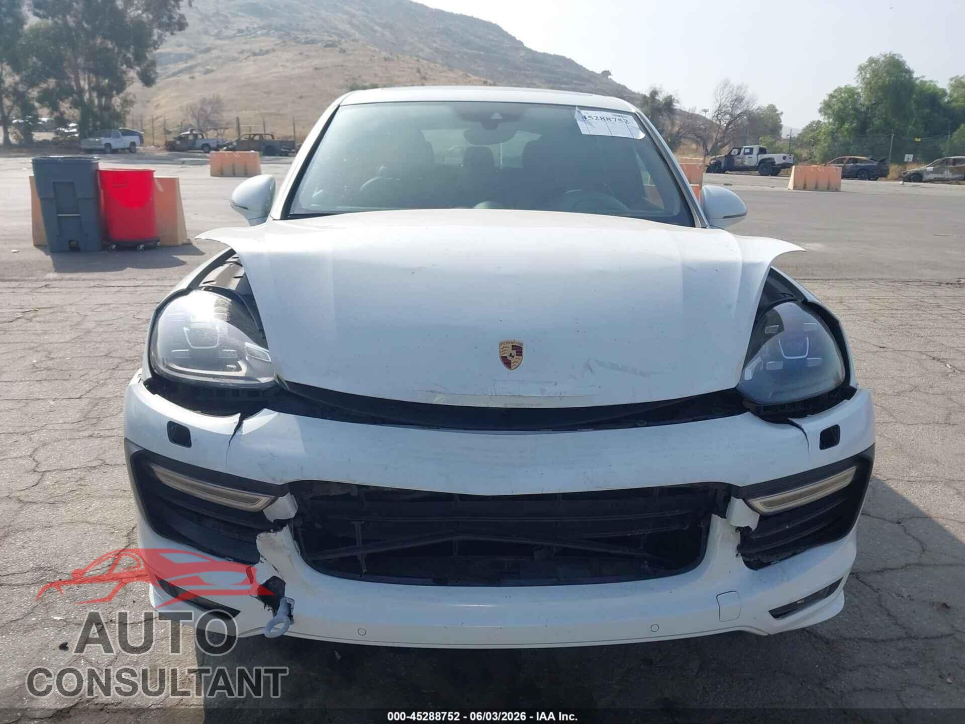 PORSCHE CAYENNE 2016 - WP1AD2A26GLA78942