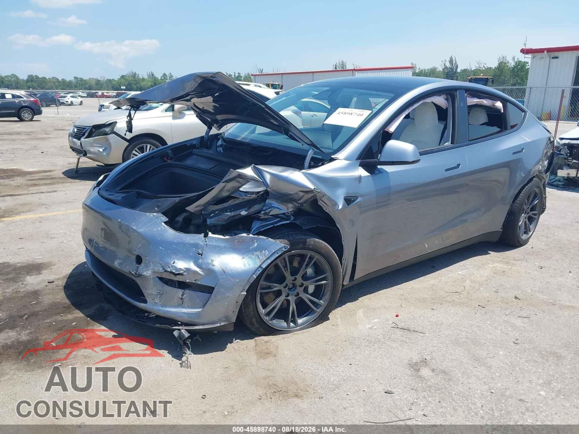 TESLA MODEL Y 2024 - 7SAYGDEE4RA303226