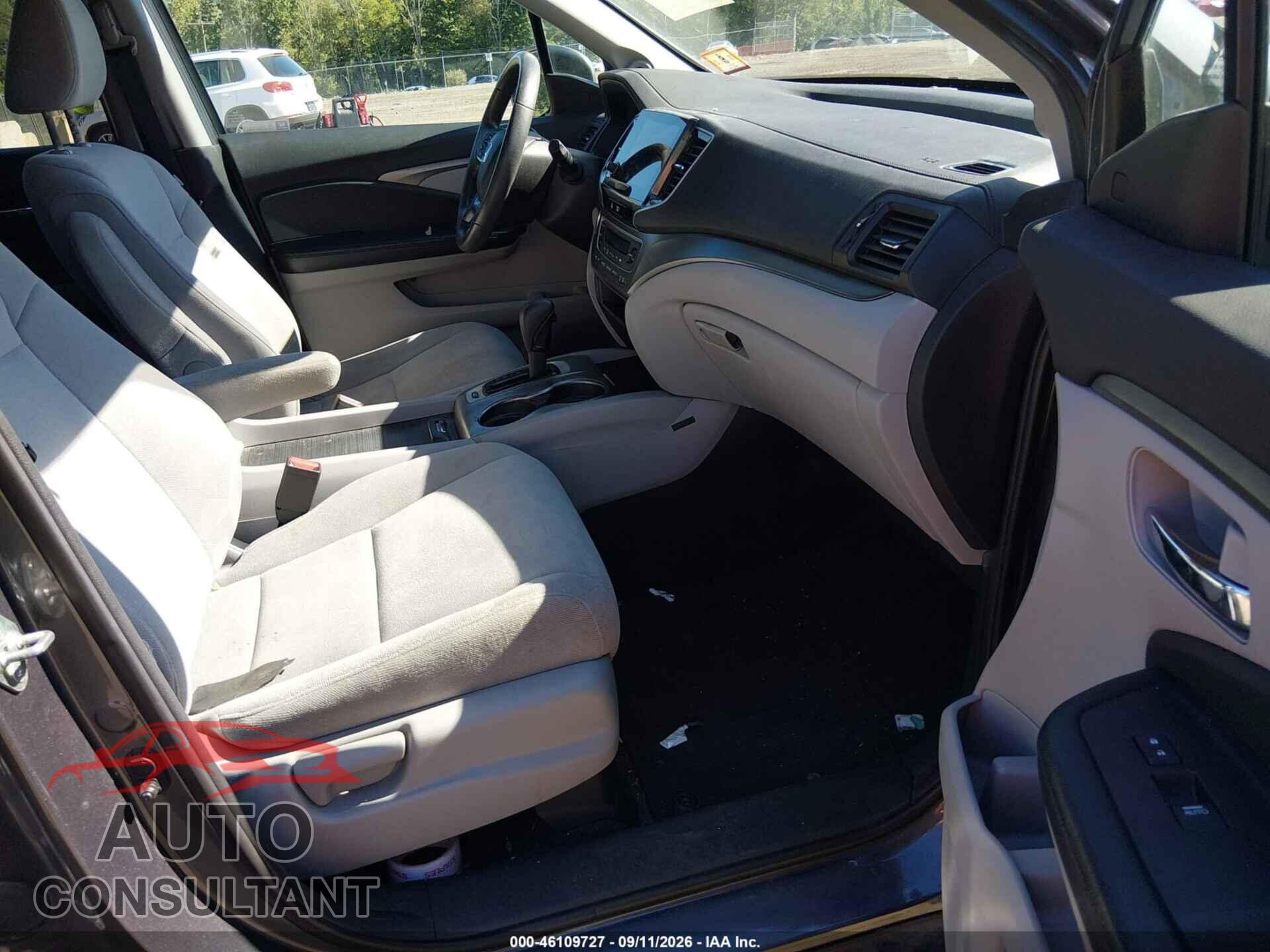HONDA PILOT 2019 - 5FNYF6H35KB083660