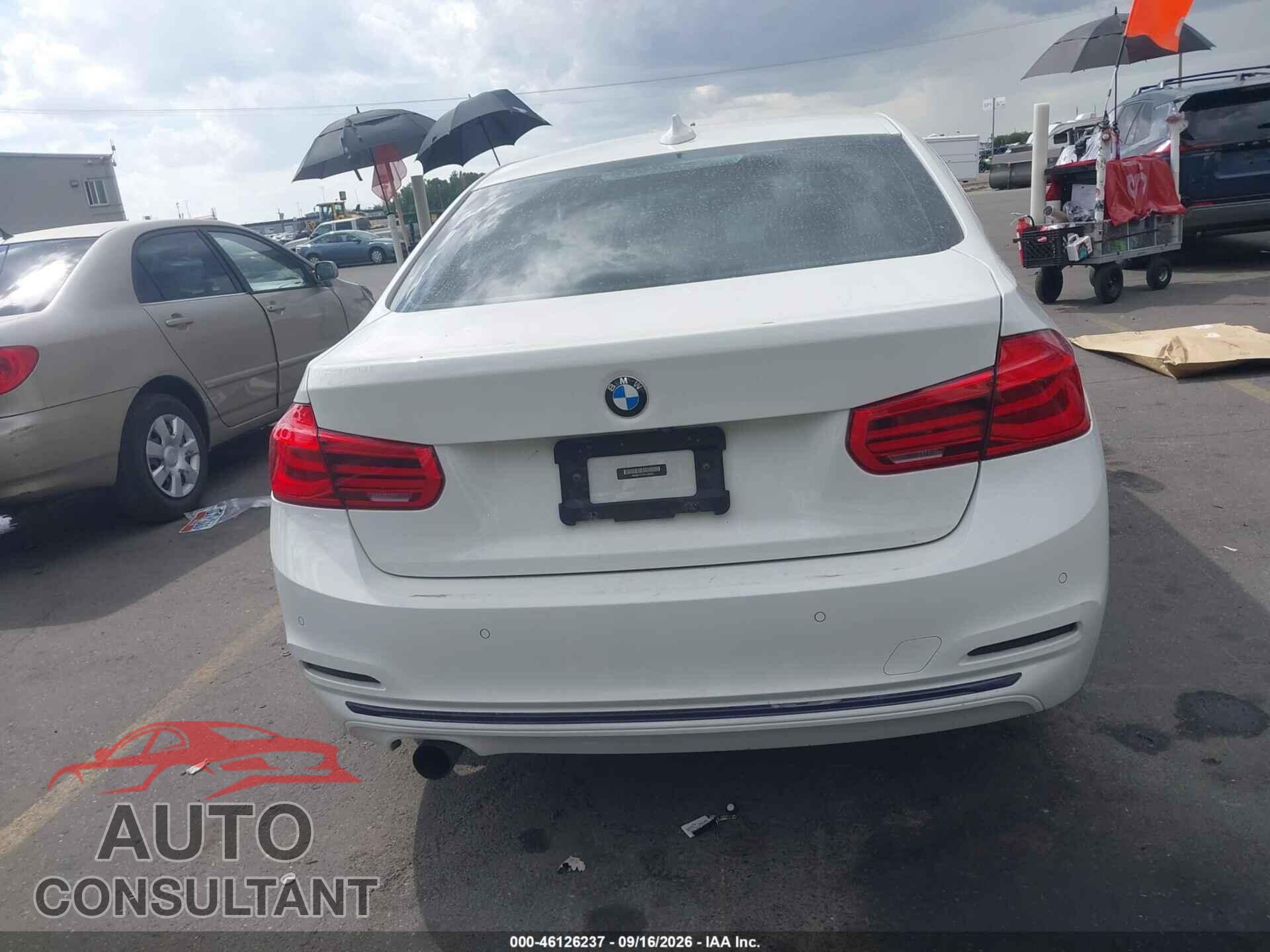 BMW 330E 2017 - WBA8E1C37HA158659
