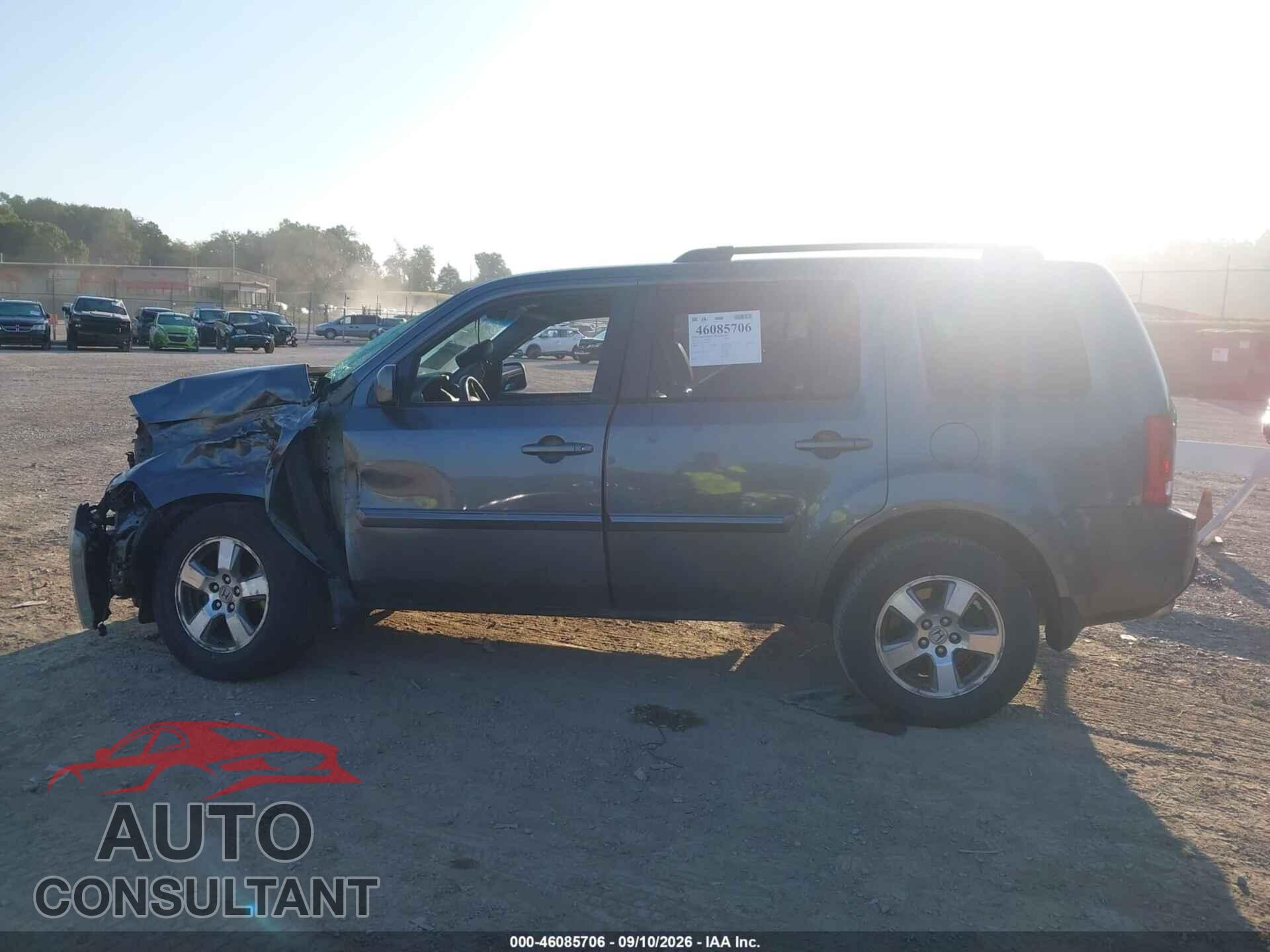 HONDA PILOT 2011 - 5FNYF4H76BB097557