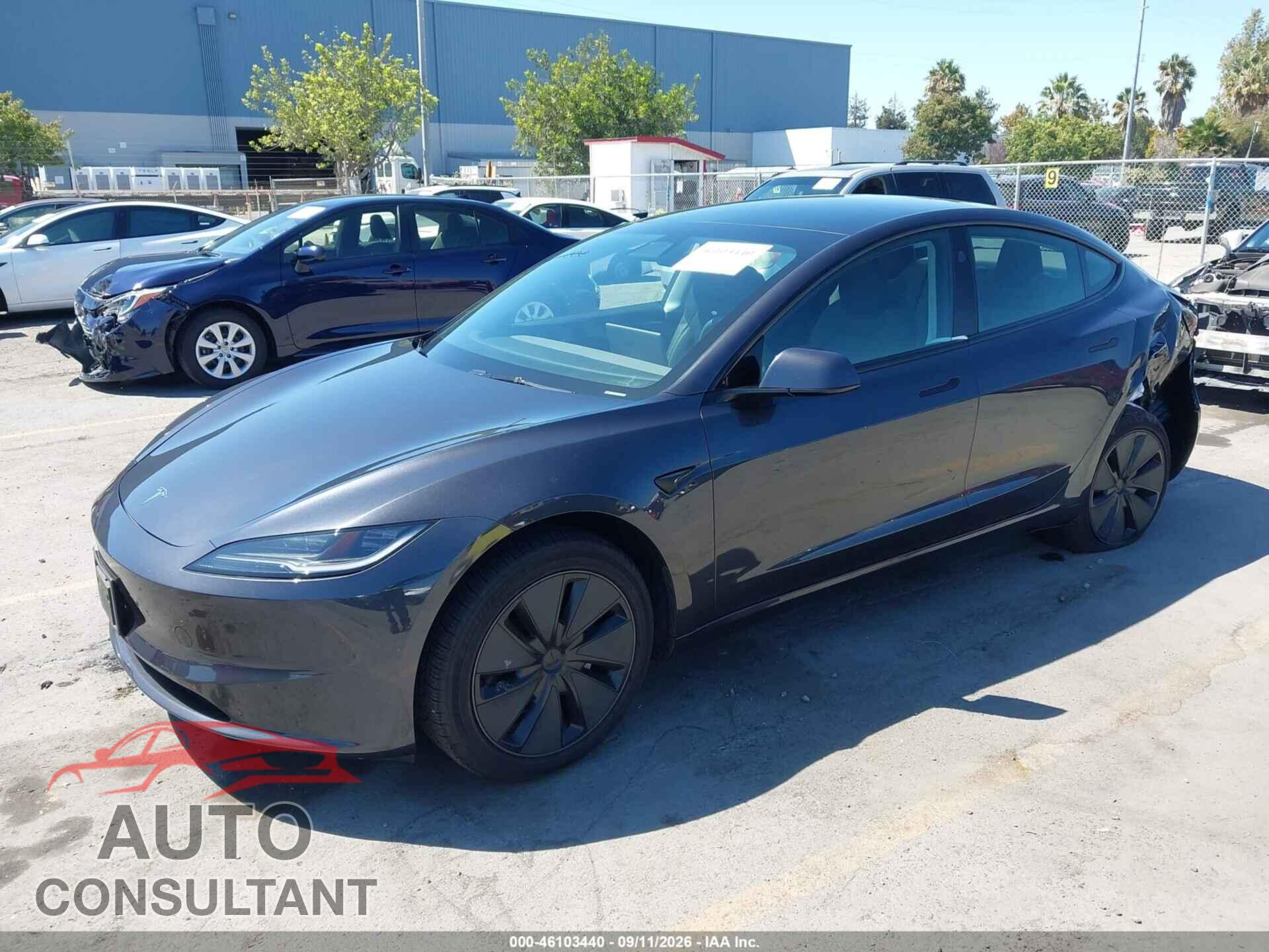 TESLA MODEL 3 2025 - 5YJ3E1EA2SF920724