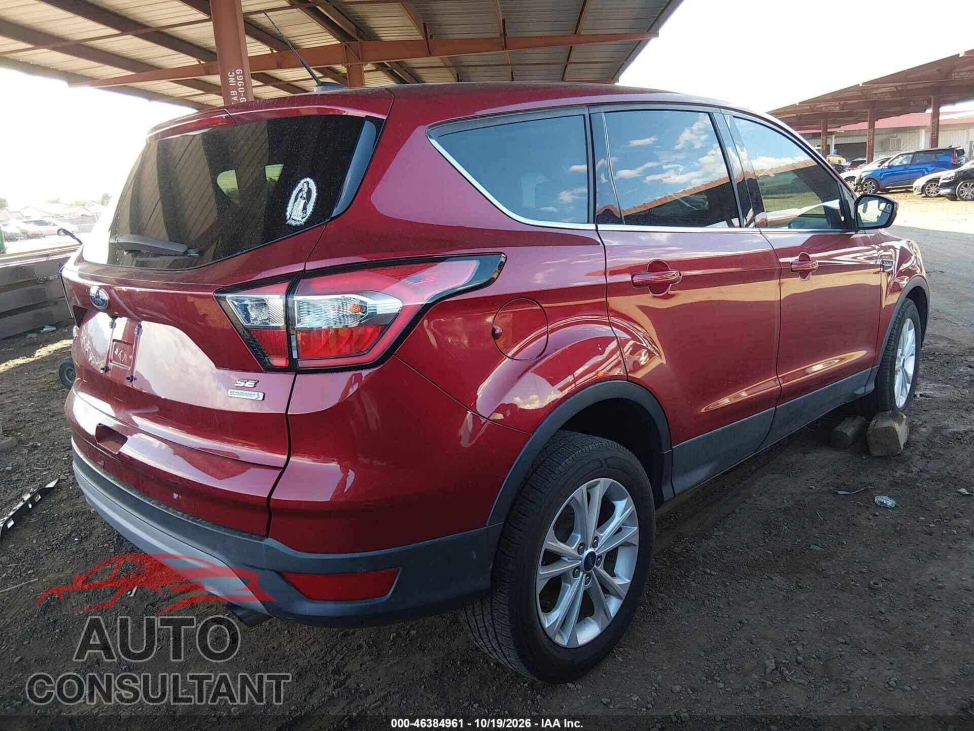 FORD ESCAPE 2017 - 1FMCU0GD5HUF08698