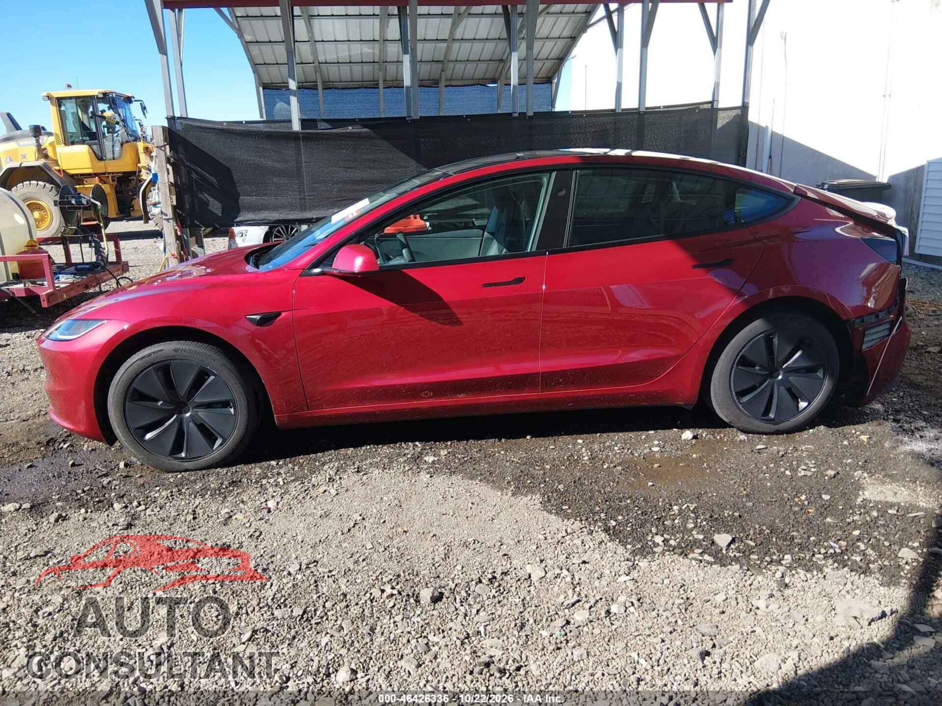 TESLA MODEL 3 2024 - 5YJ3E1EA5RF833541
