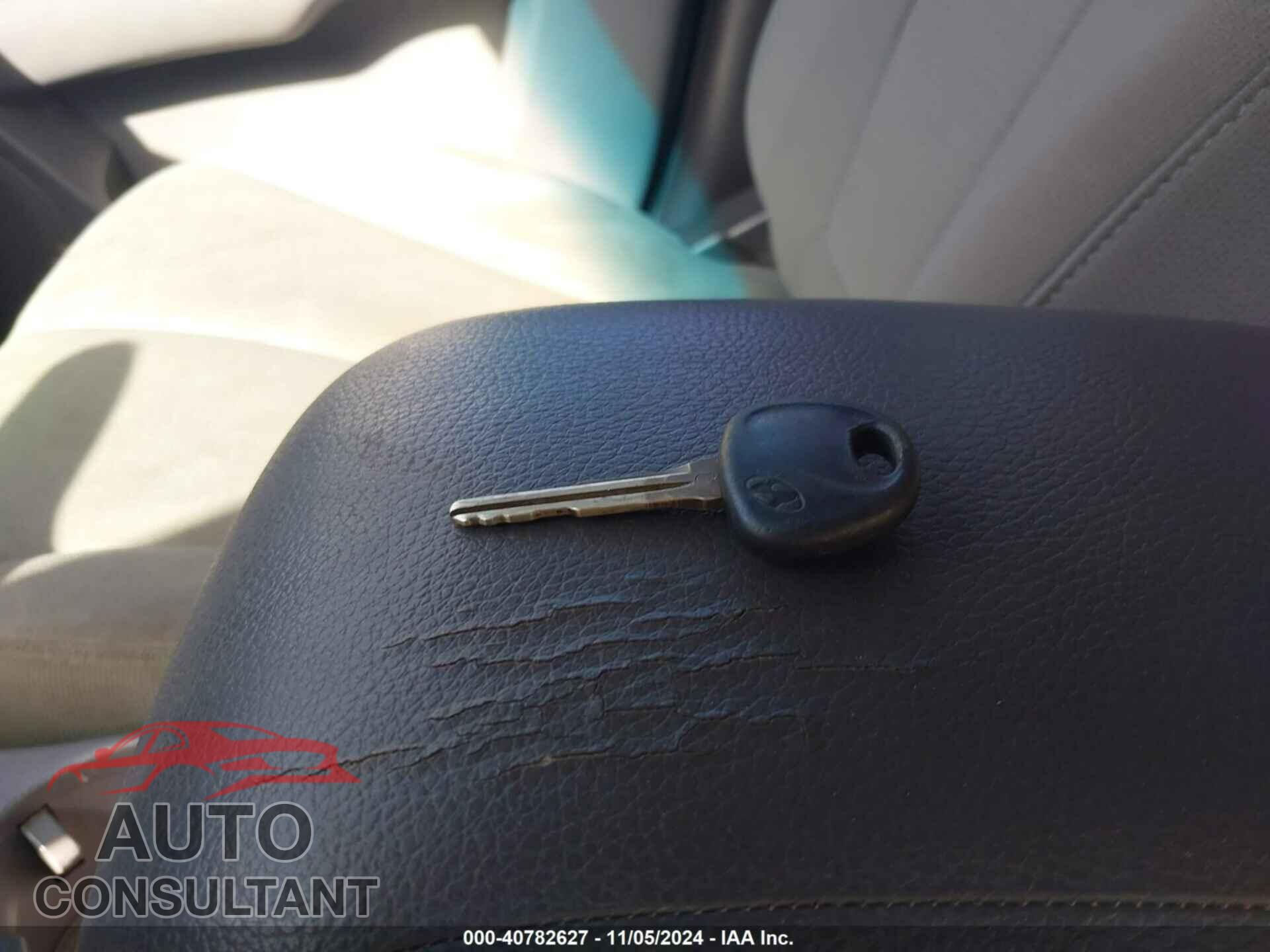 HYUNDAI SANTA FE 2010 - 5NMSG3AB9AH410321