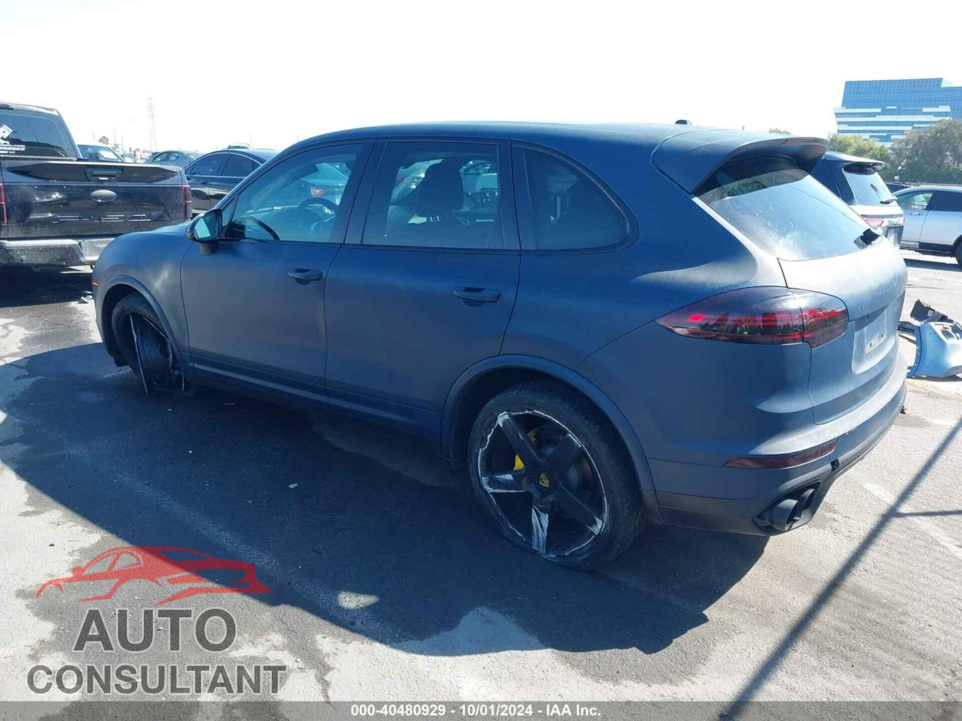PORSCHE CAYENNE 2018 - WP1AA2A2XJKA04400
