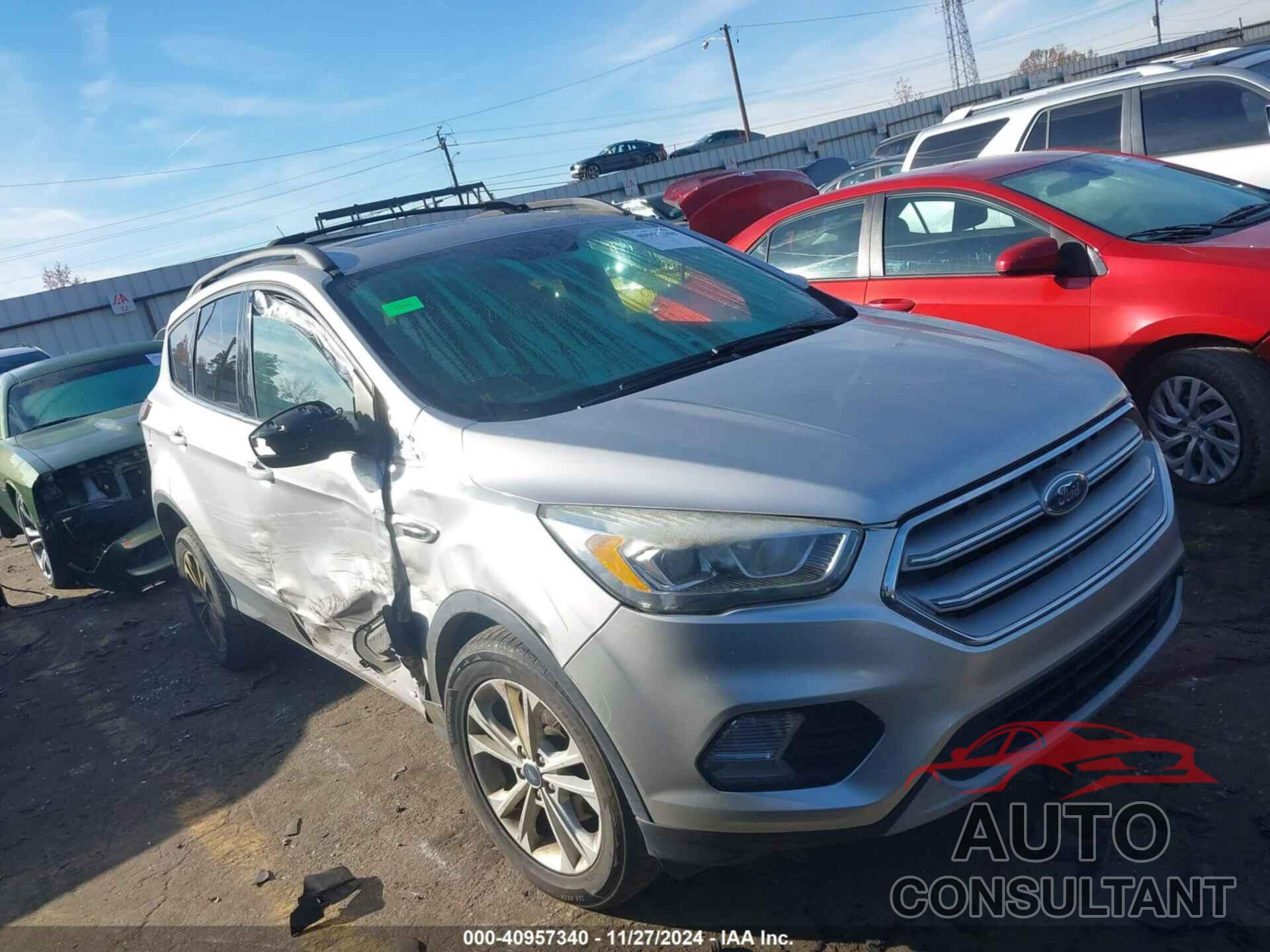 FORD ESCAPE 2017 - 1FMCU0GD3HUA62261