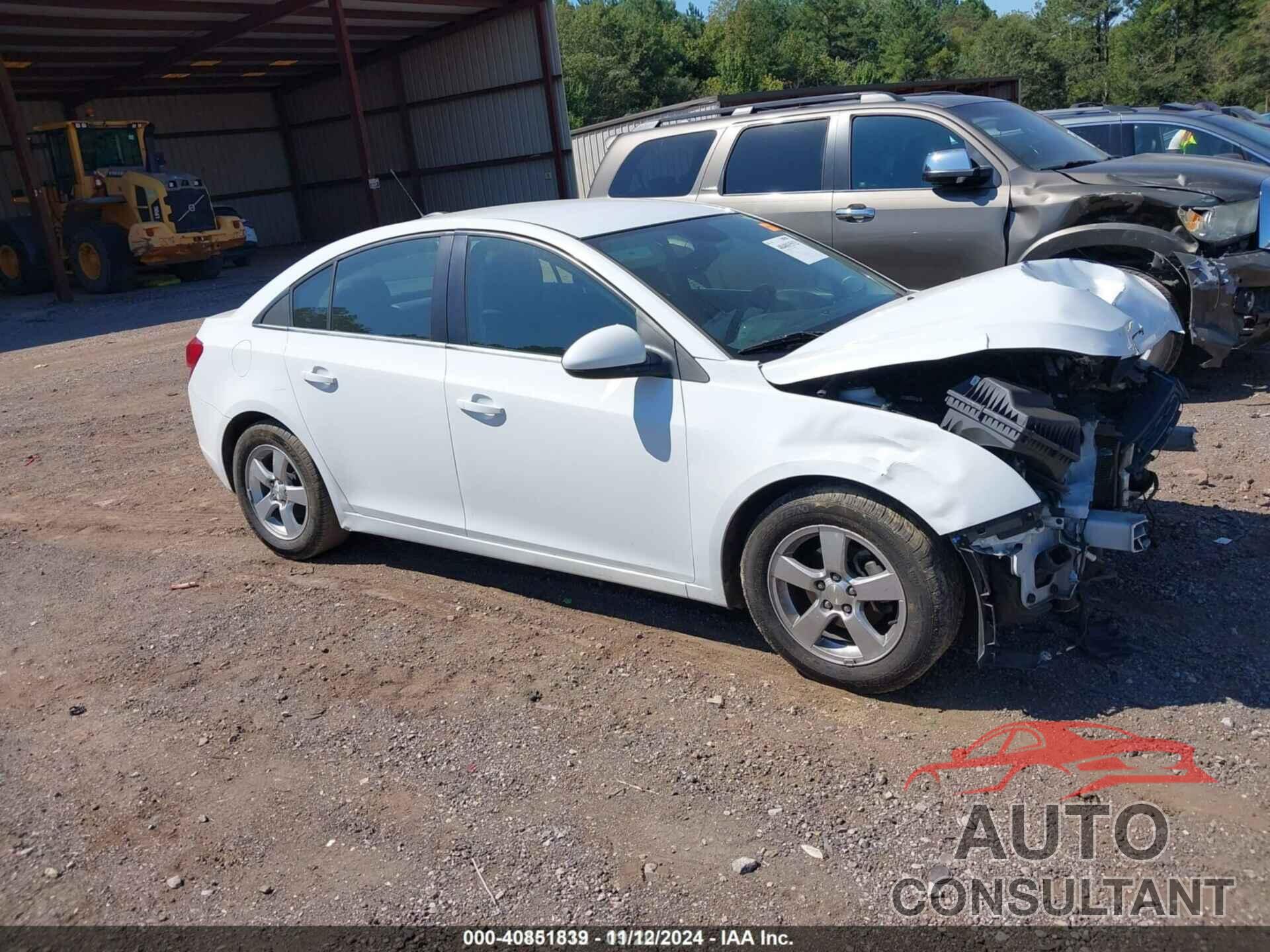 CHEVROLET CRUZE 2015 - 1G1PC5SB7F7145837