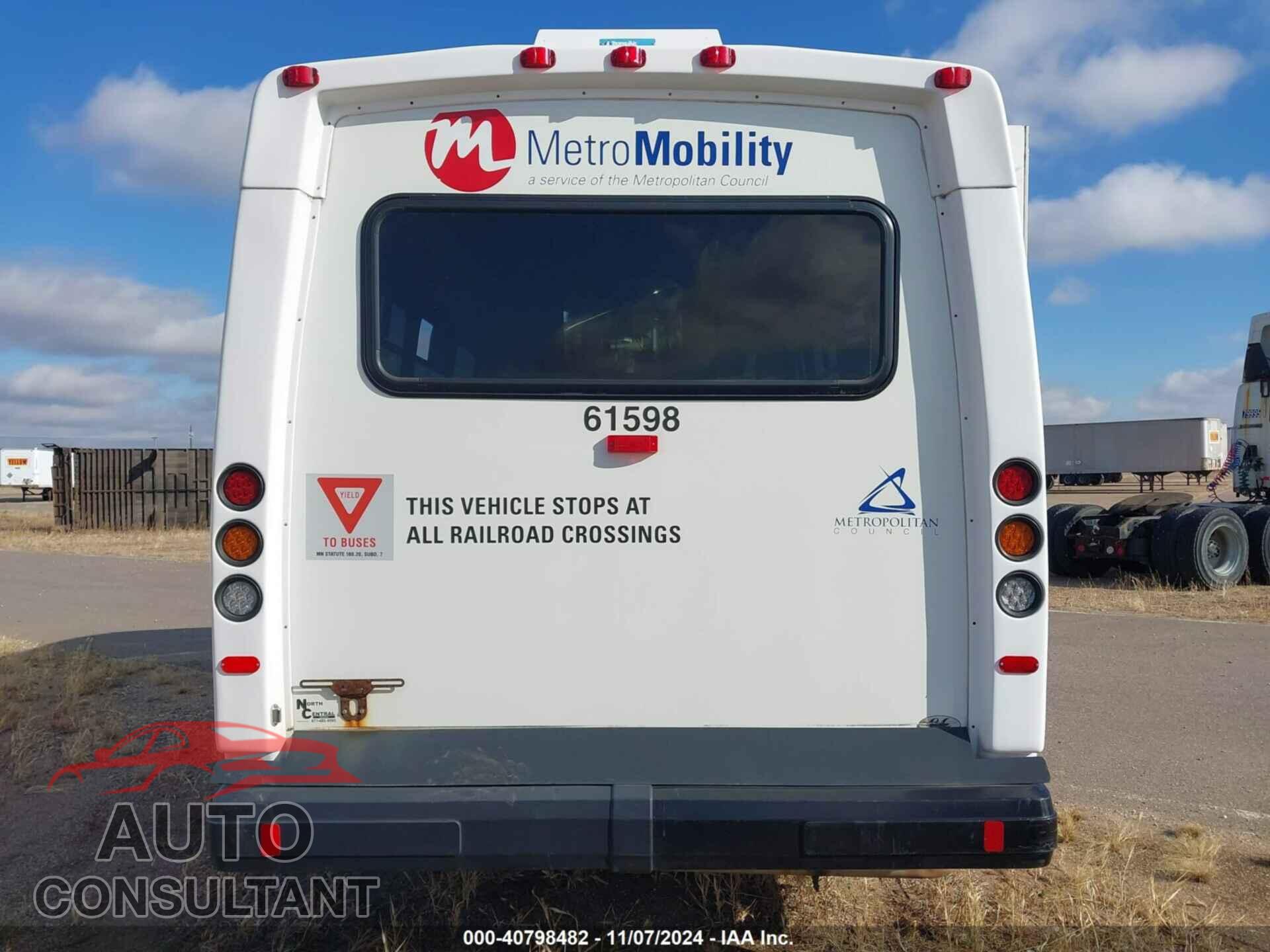 FORD E-450 CUTAWAY 2017 - 1FDFE4FS6HDC35367