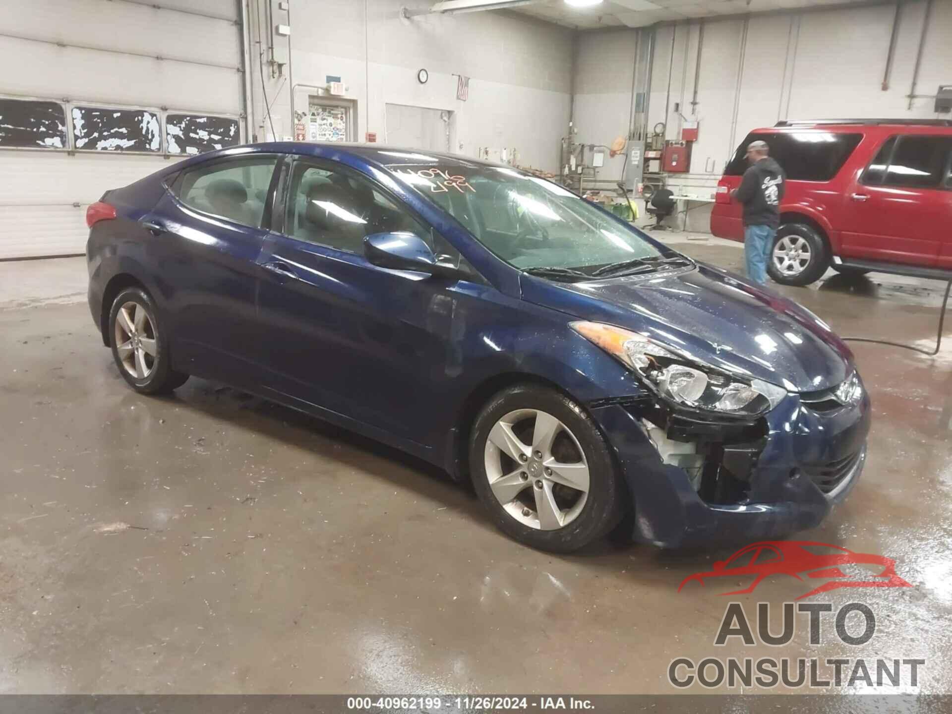 HYUNDAI ELANTRA 2013 - 5NPDH4AE5DH343679