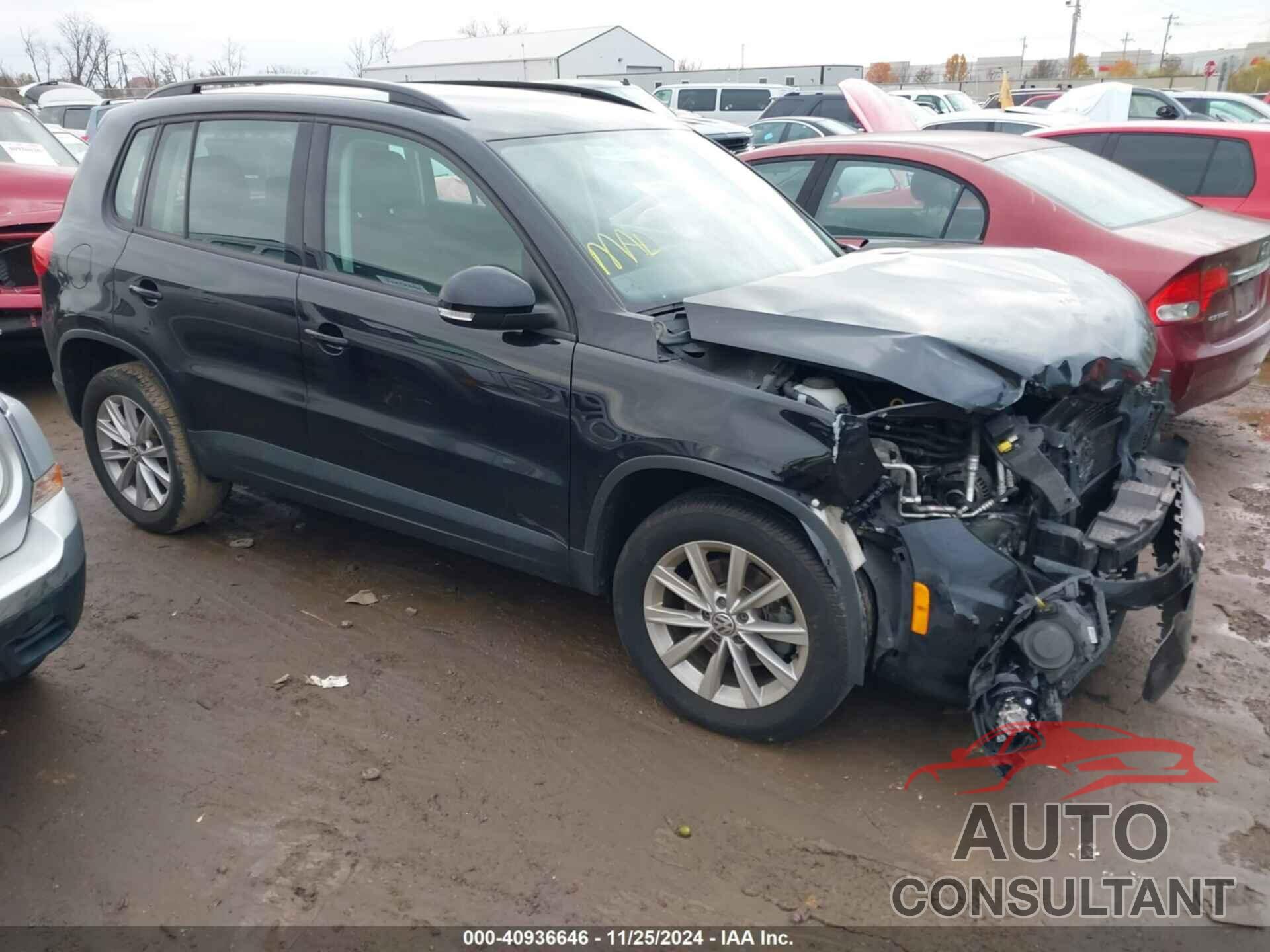 VOLKSWAGEN TIGUAN LIMITED 2018 - WVGBV7AX7JK001808