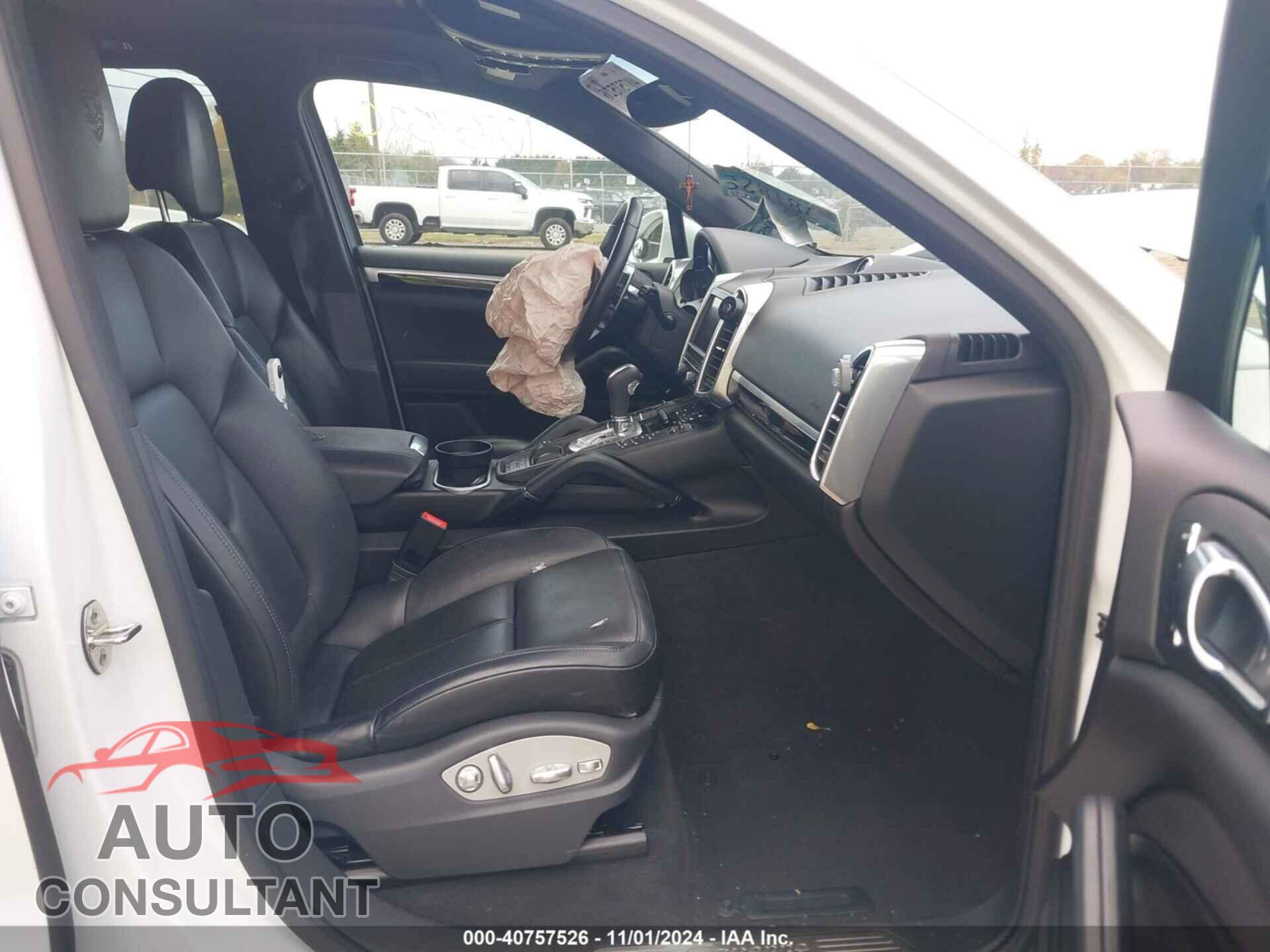 PORSCHE CAYENNE 2016 - WP1AA2A22GLA03986