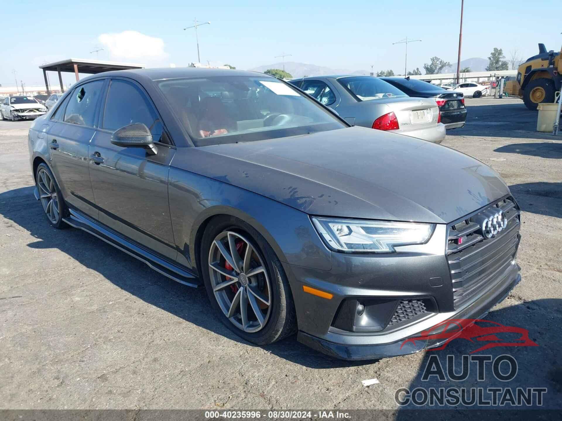 AUDI S4 2019 - WAUC4AF45KA108819