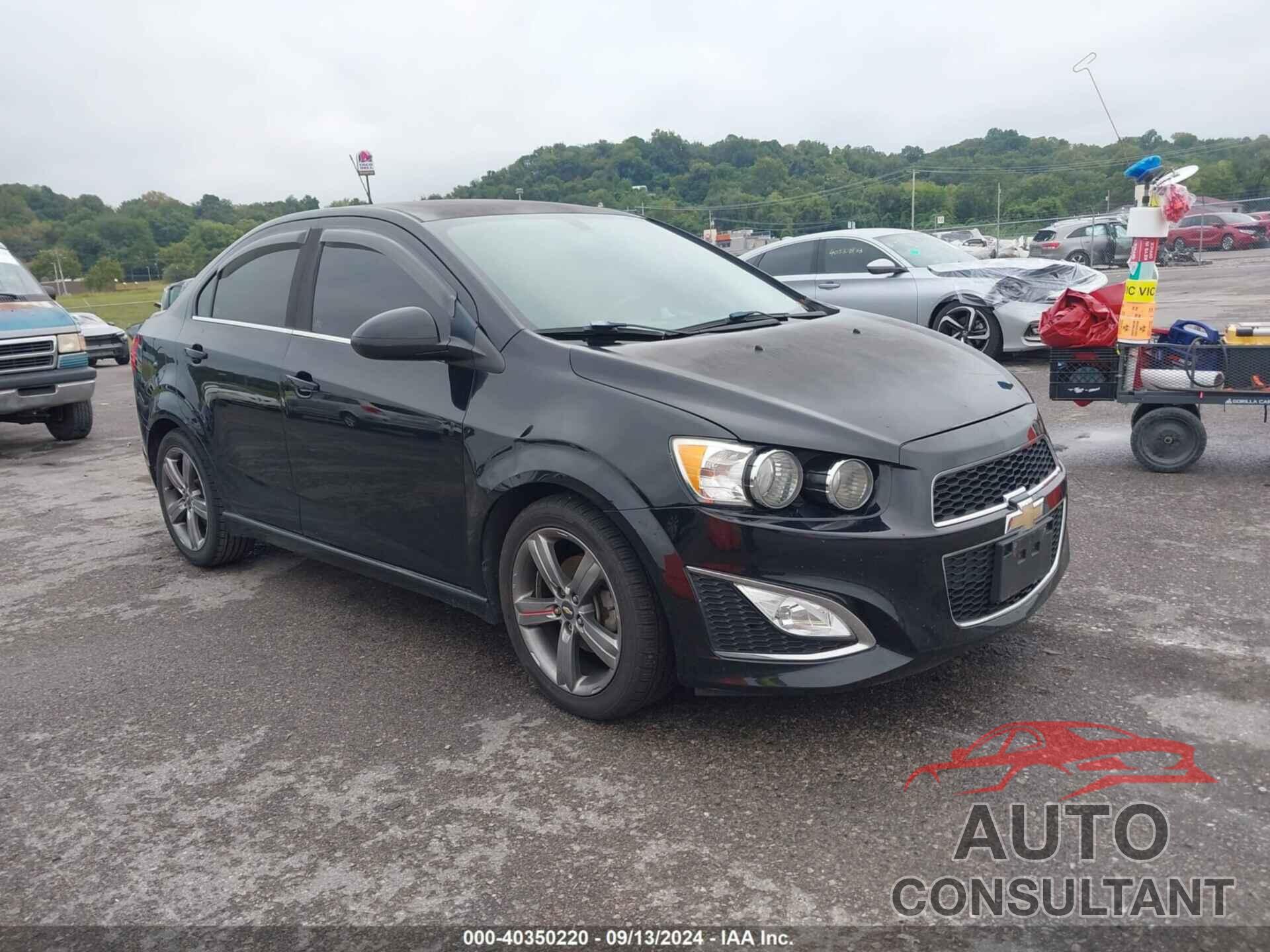 CHEVROLET SONIC 2016 - 1G1JG5SBXG4124834