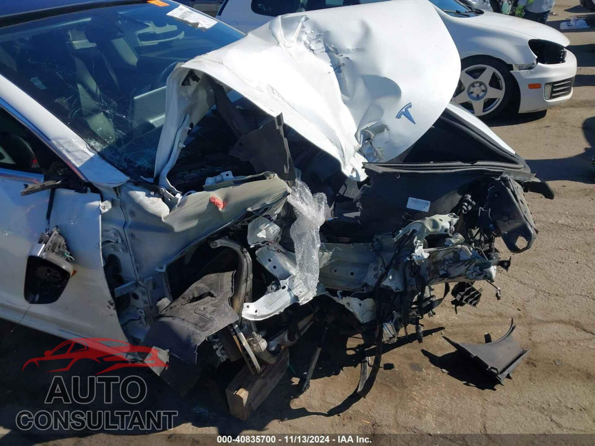 TESLA MODEL 3 2018 - 5YJ3E1EA7JF019783