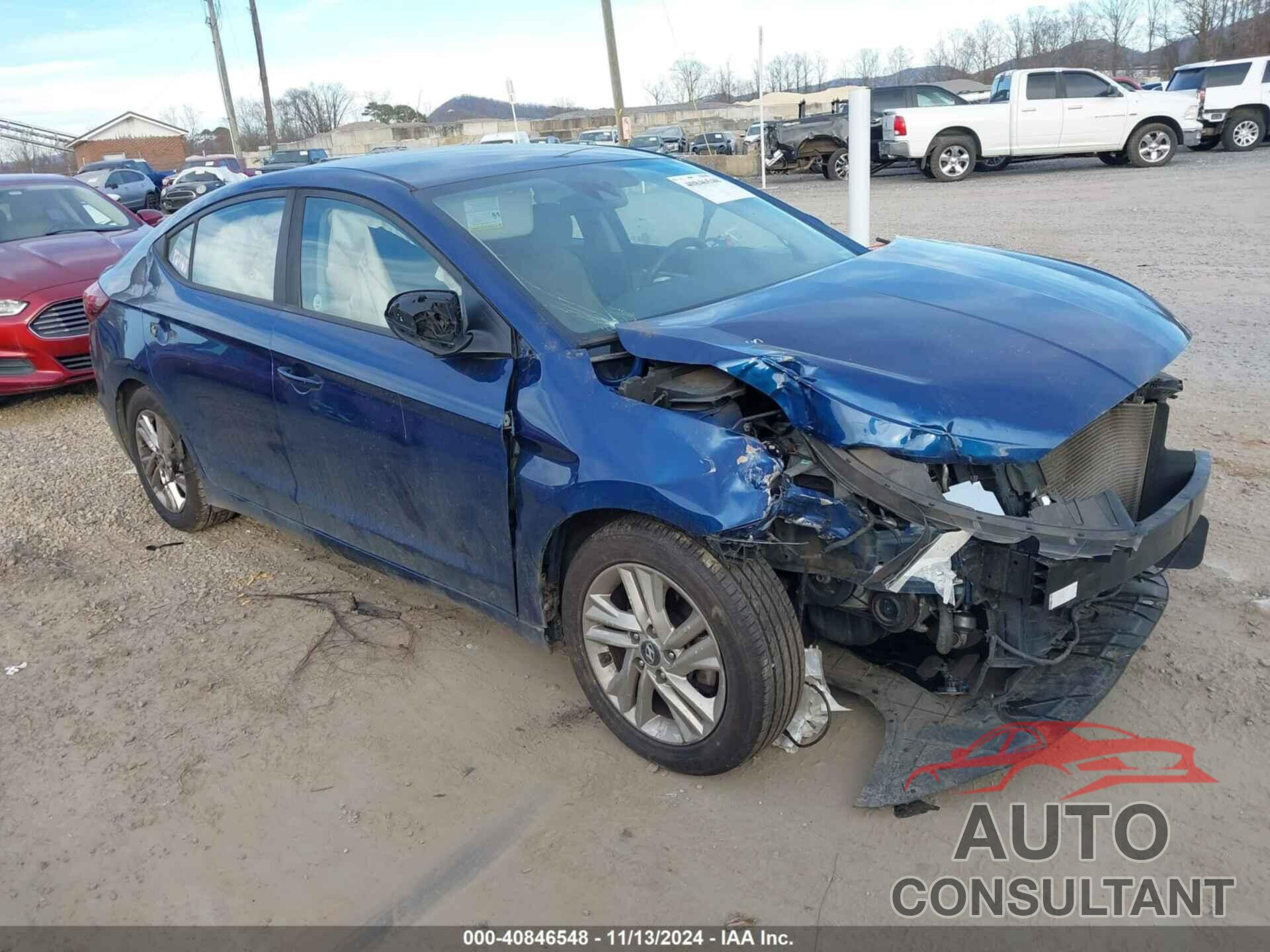 HYUNDAI ELANTRA 2019 - 5NPD84LF4KH404605