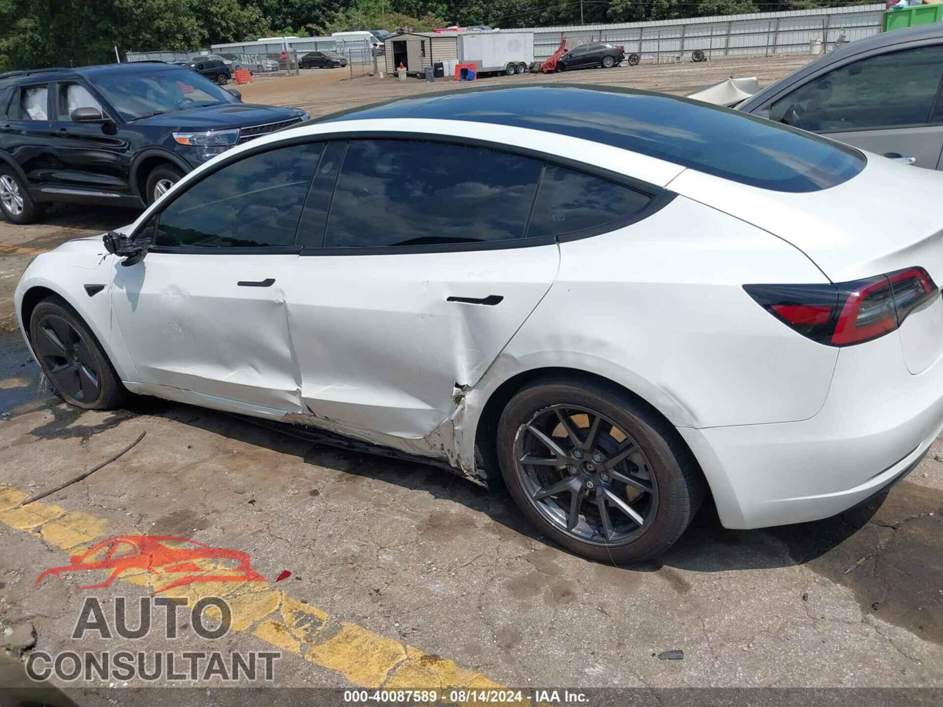 TESLA MODEL 3 2023 - 5YJ3E1EA8PF671935