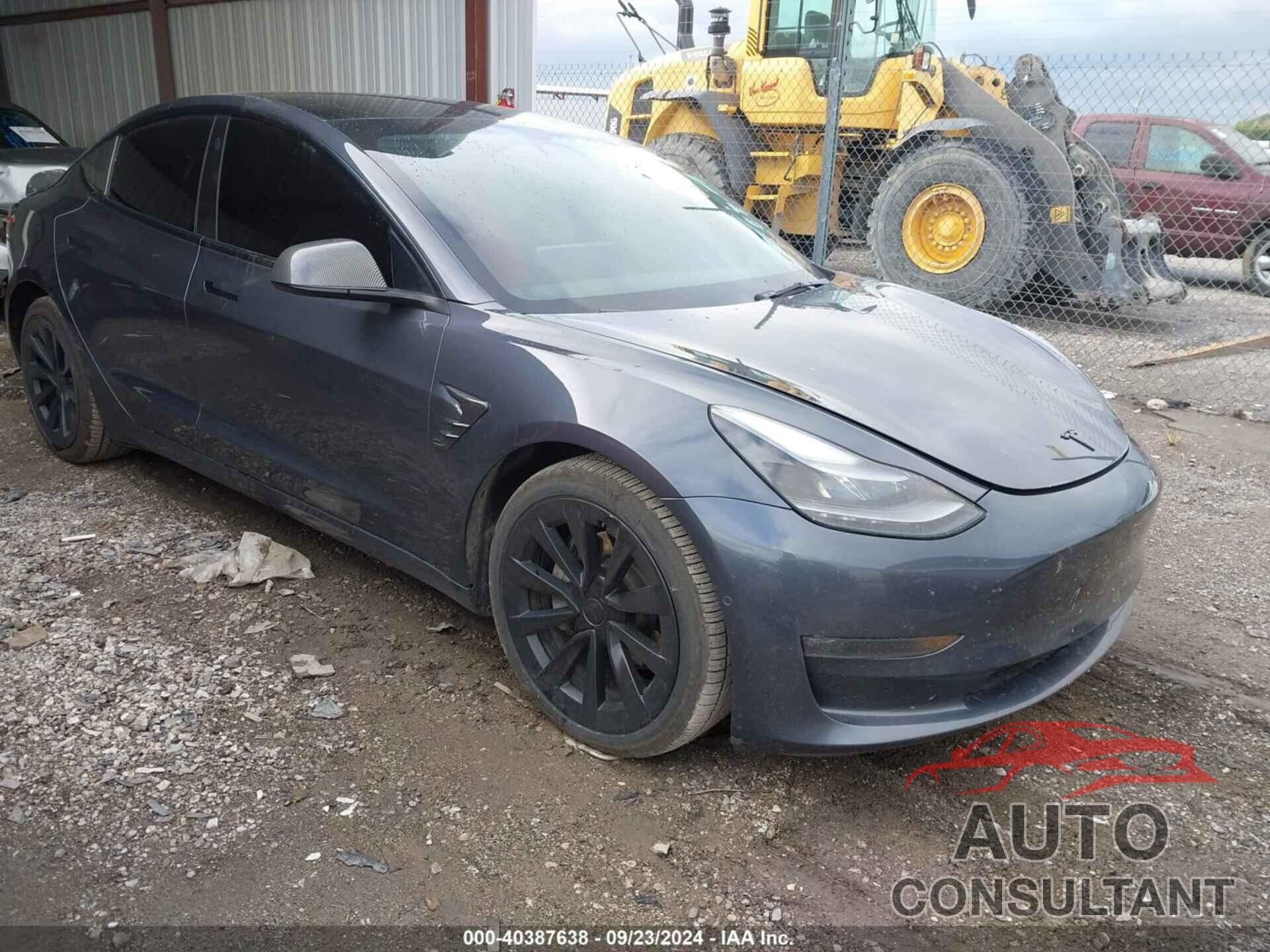 TESLA MODEL 3 2022 - 5YJ3E1EB1NF211005