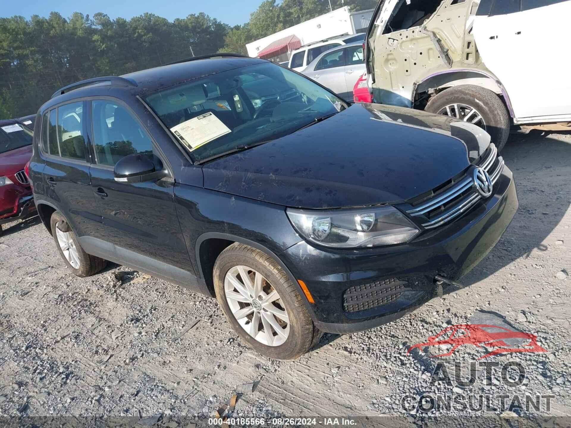 VOLKSWAGEN TIGUAN 2017 - WVGBV7AX8HK044287